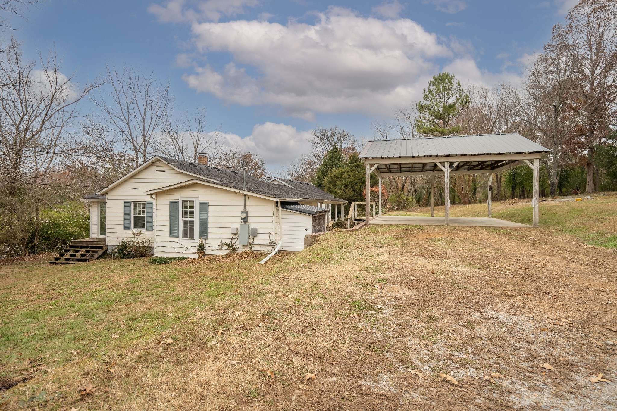 Leoma, TN 38468,2548 Highway 43 #S