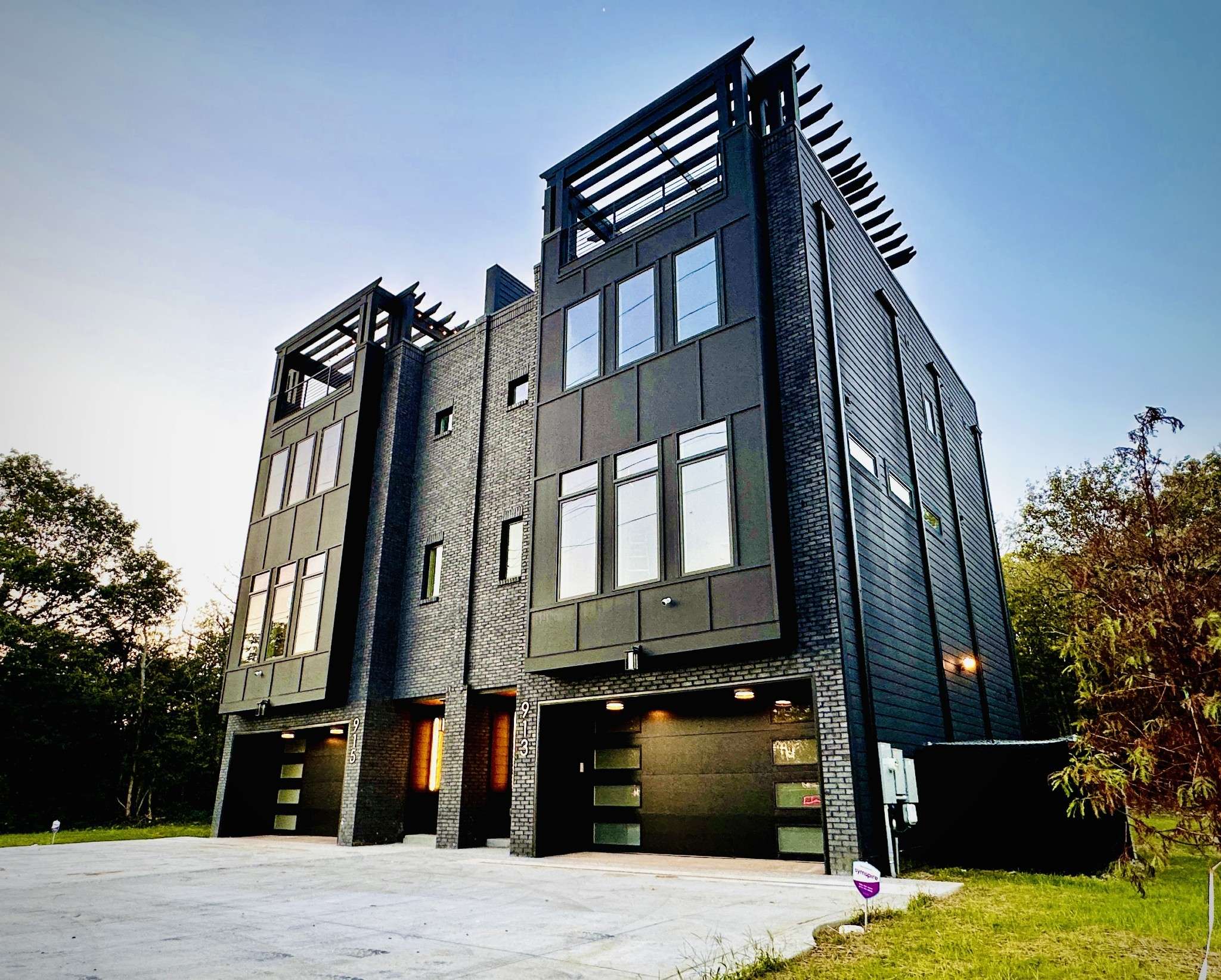 Nashville, TN 37207,915 W Trinity Ln