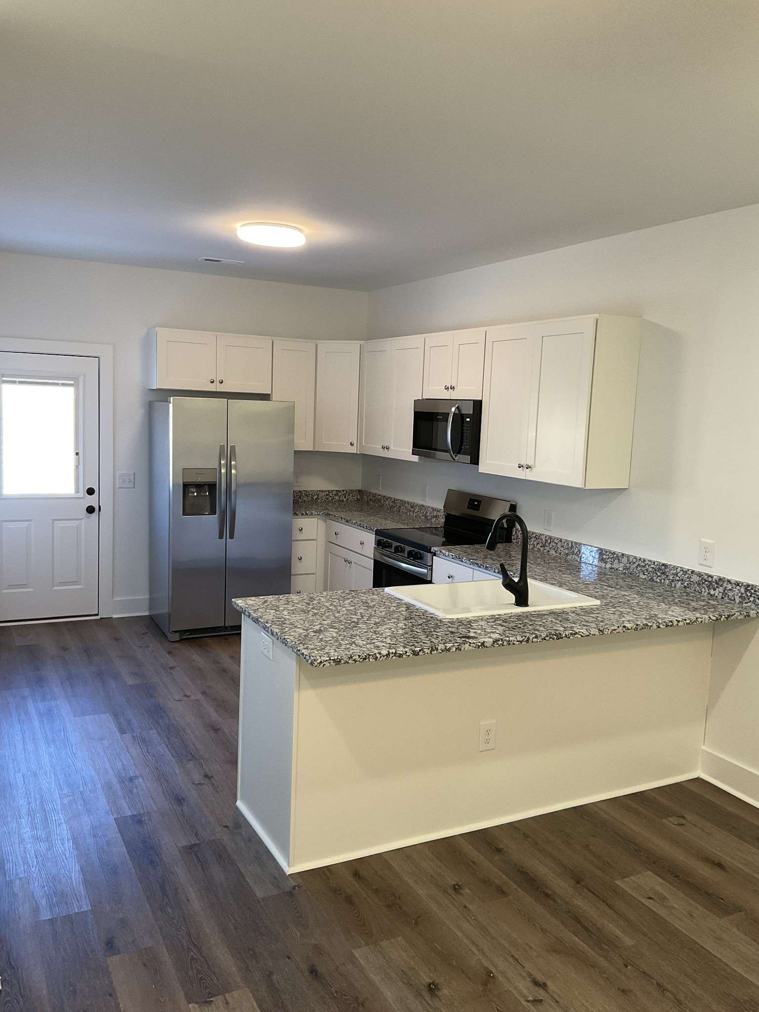 Shelbyville, TN 37160,711 S Wall St