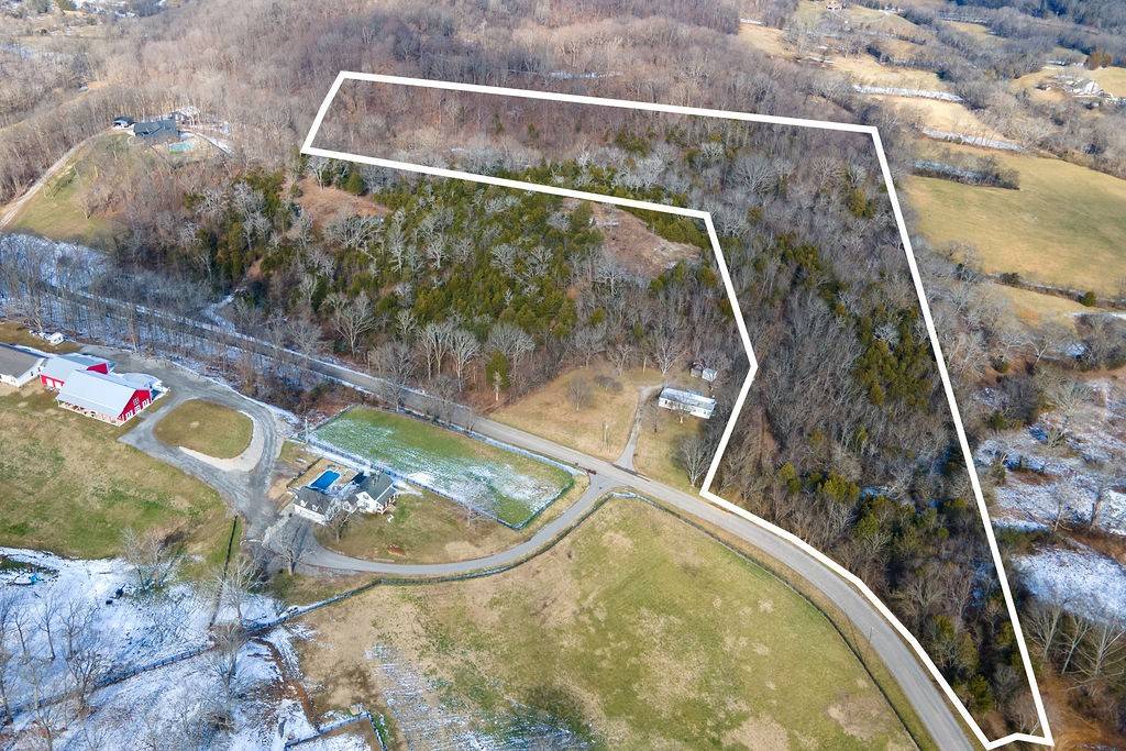Thompsons Station, TN 37179,1742 Barker Rd