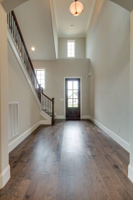 Joelton, TN 37080,72 Fox