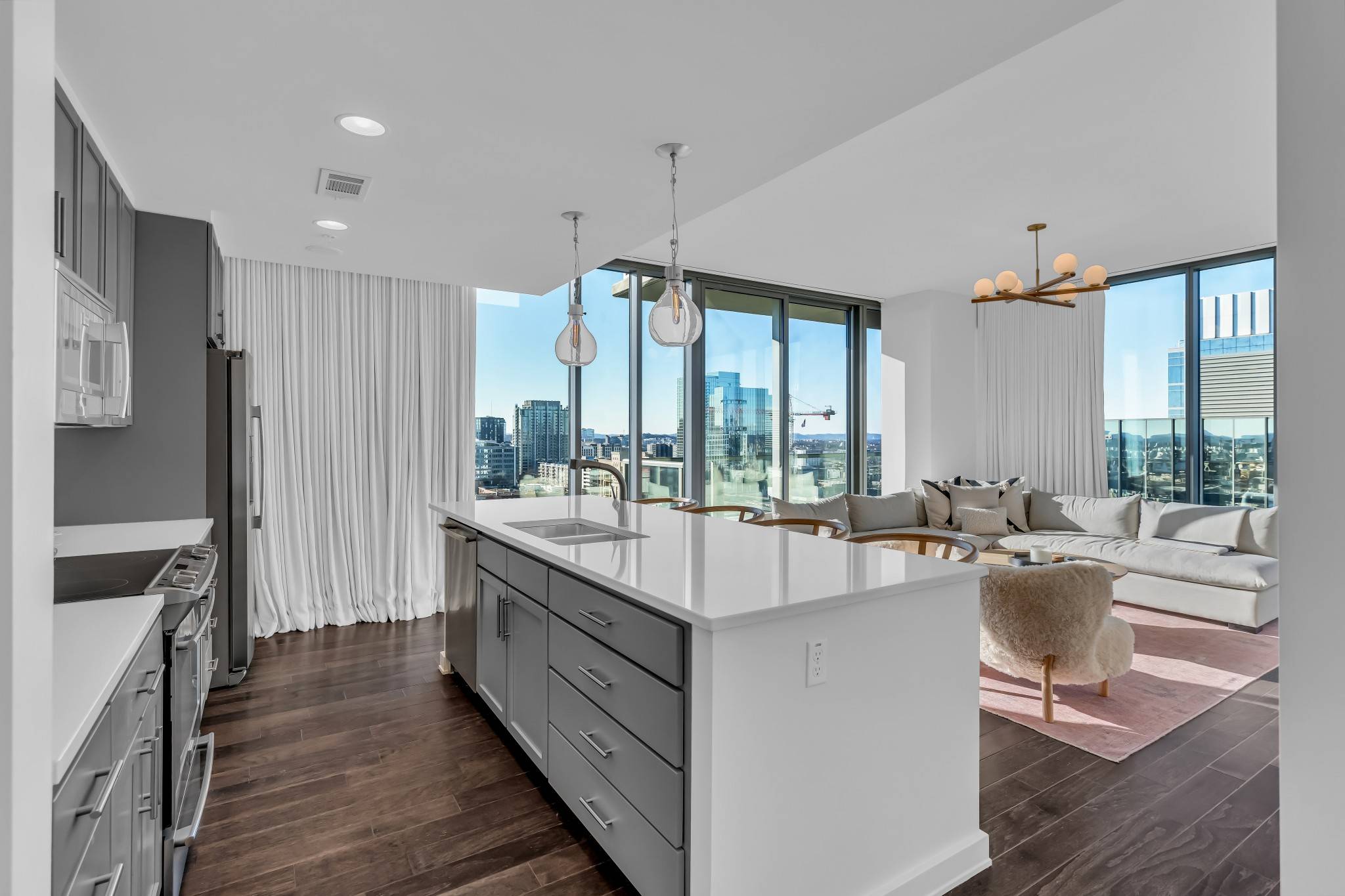 Nashville, TN 37203,1212 Laurel St #1815
