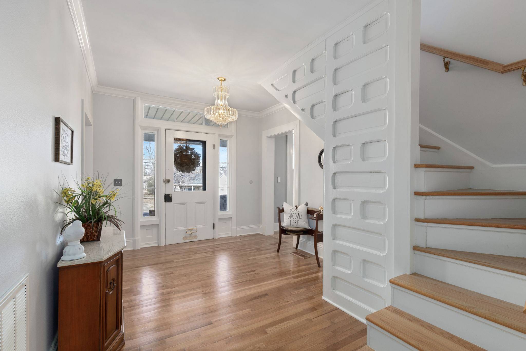 Franklin, KY 42134,412 E Cedar St