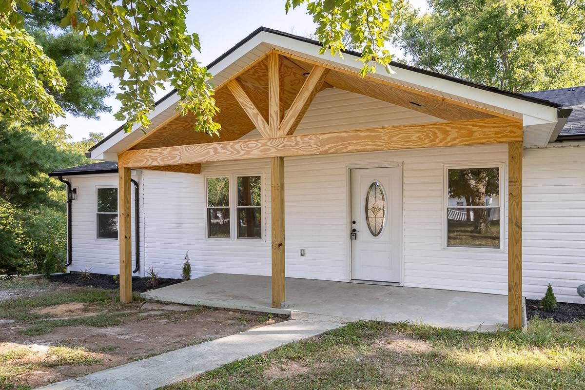 Cookeville, TN 38506,286 2nd Ave #N