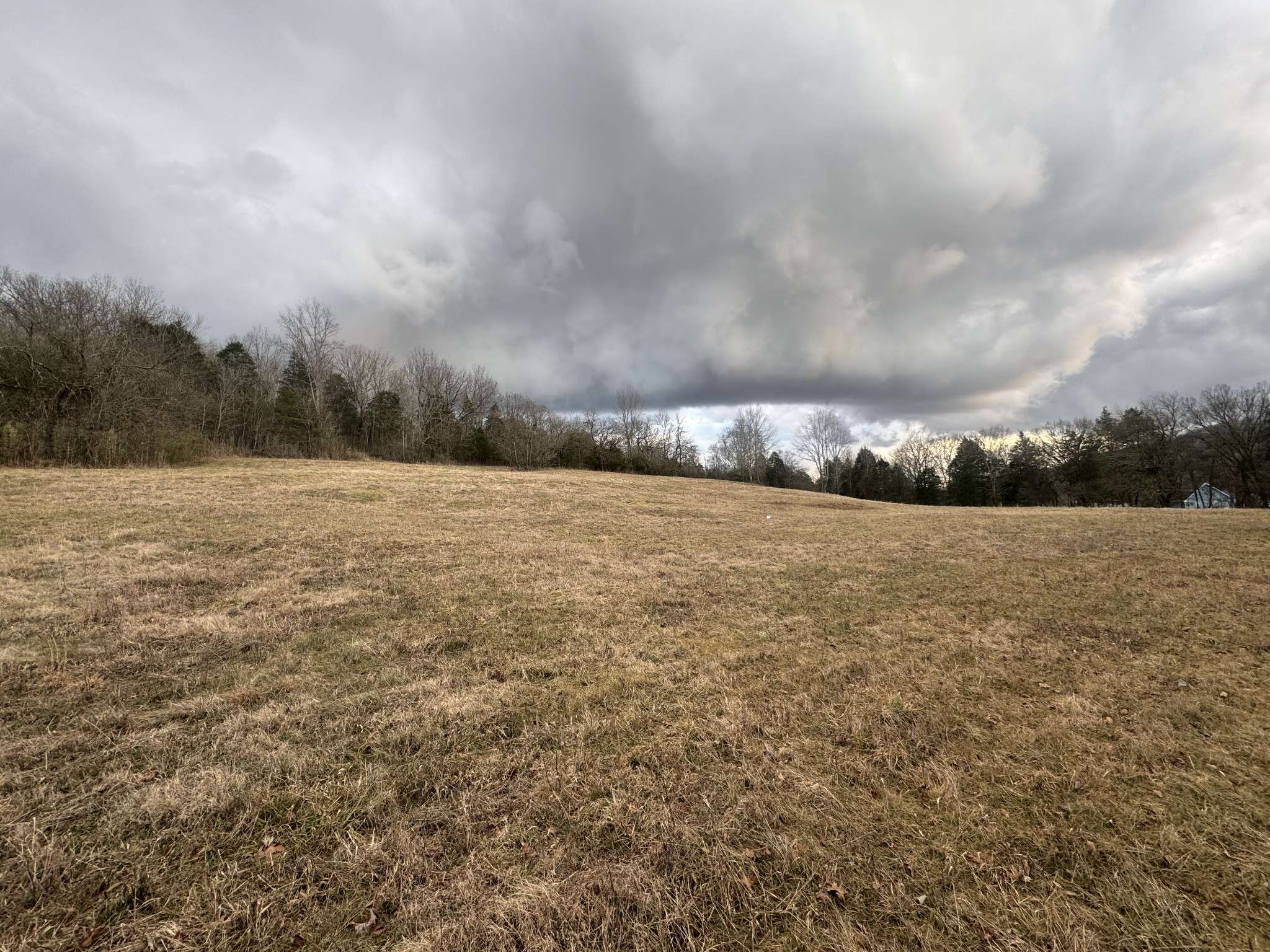 Bethpage, TN 37022,502 Rogues Fork Rd