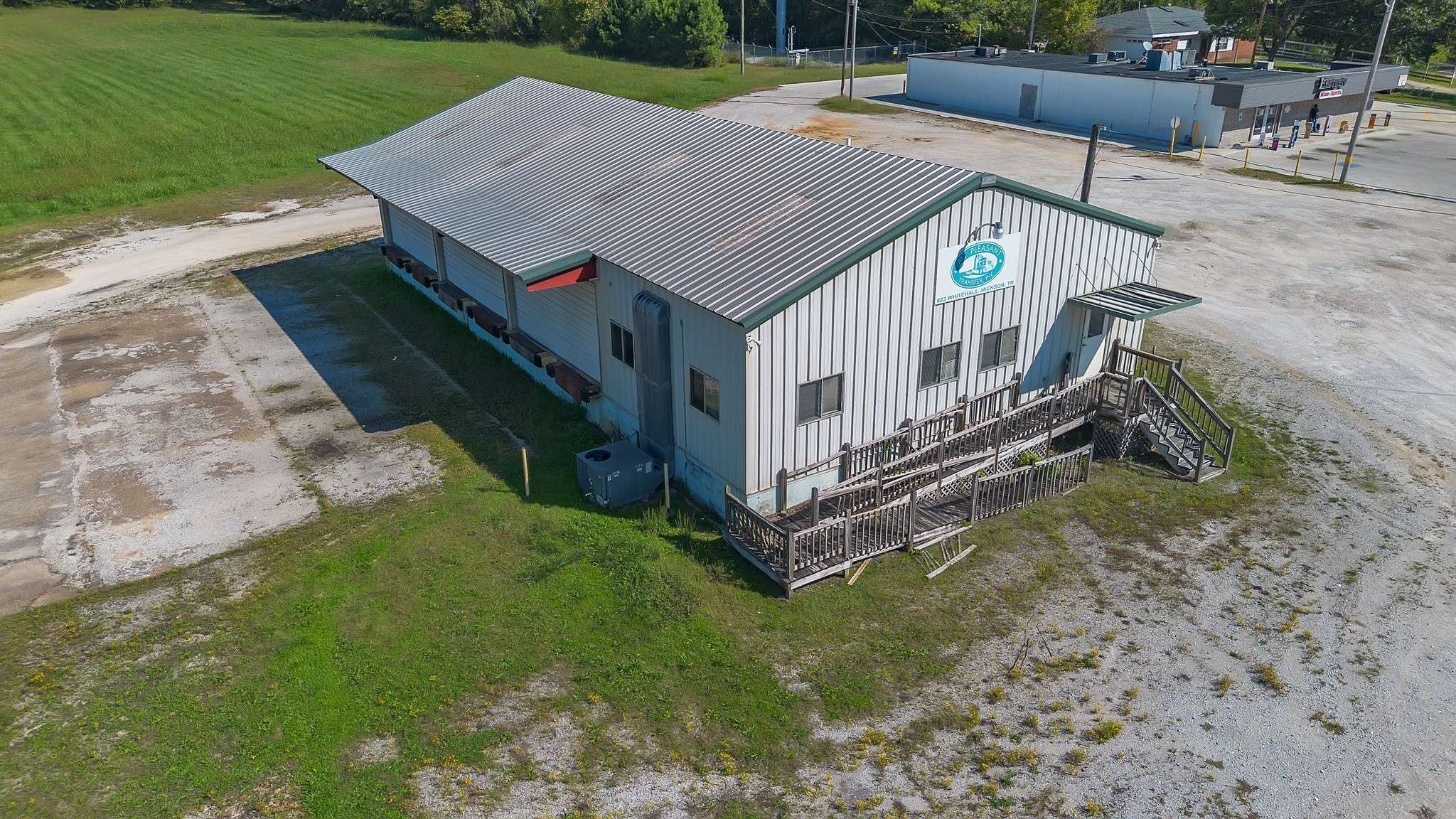 Jackson, TN 38301,823 Whitehall St
