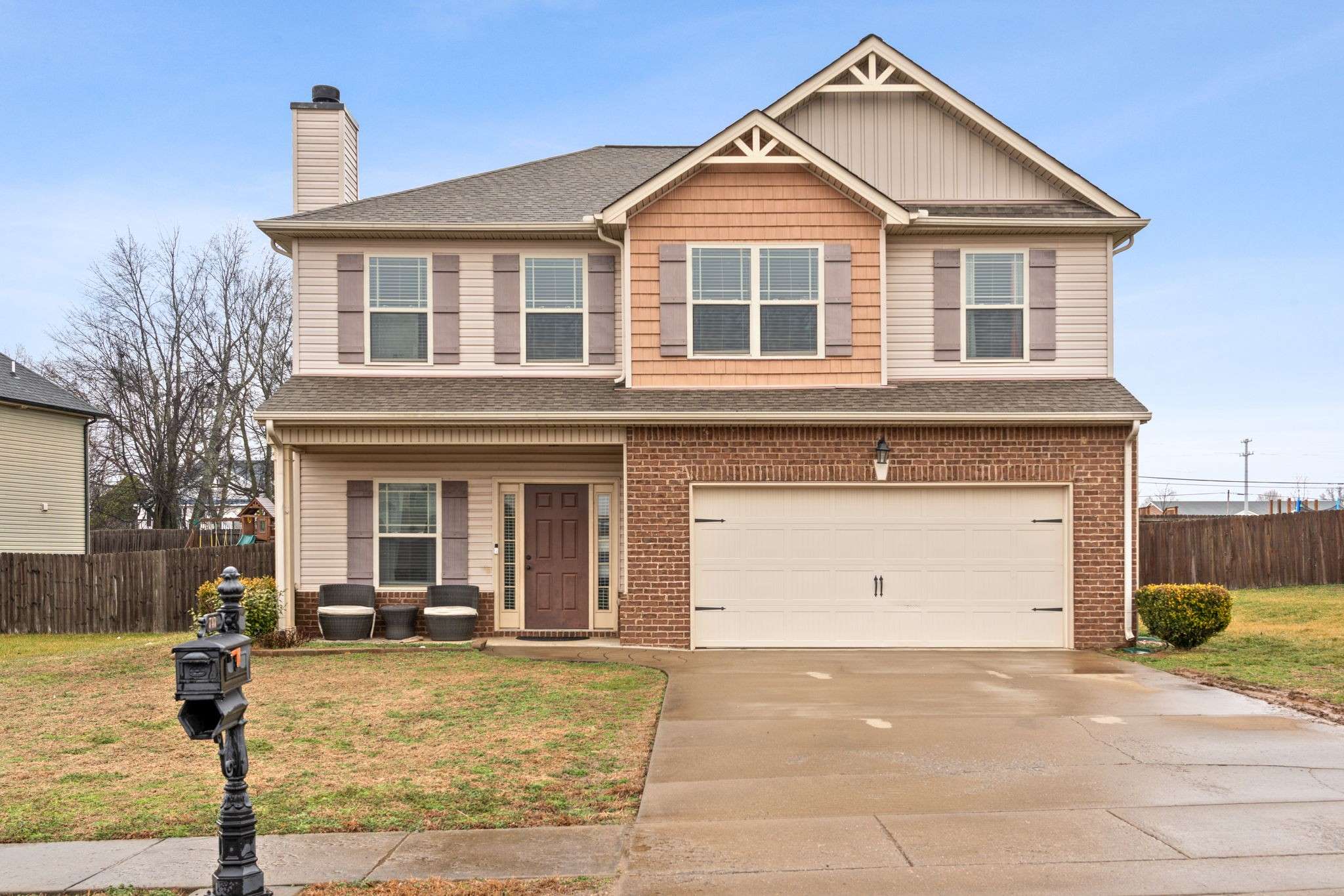 Clarksville, TN 37042,747 Sturdivant Dr
