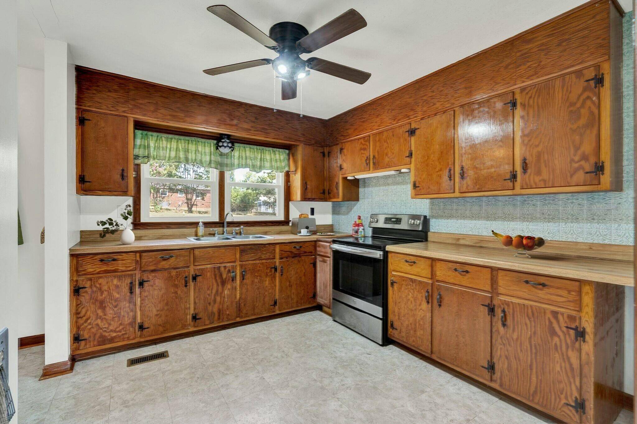 Rossville, GA 30741,804 Cherokee Trail