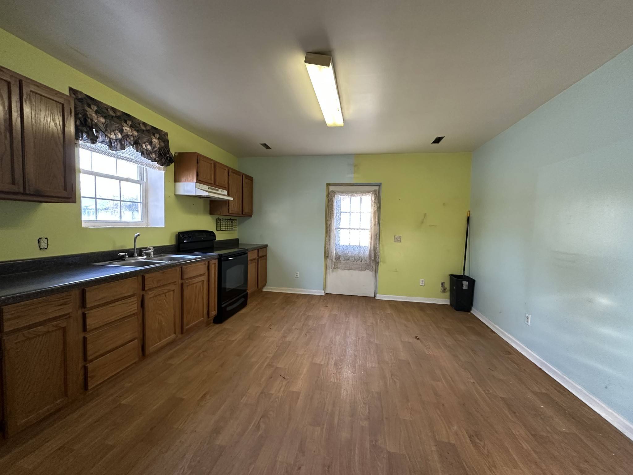 Bon Aqua, TN 37025,1195 By Blvd