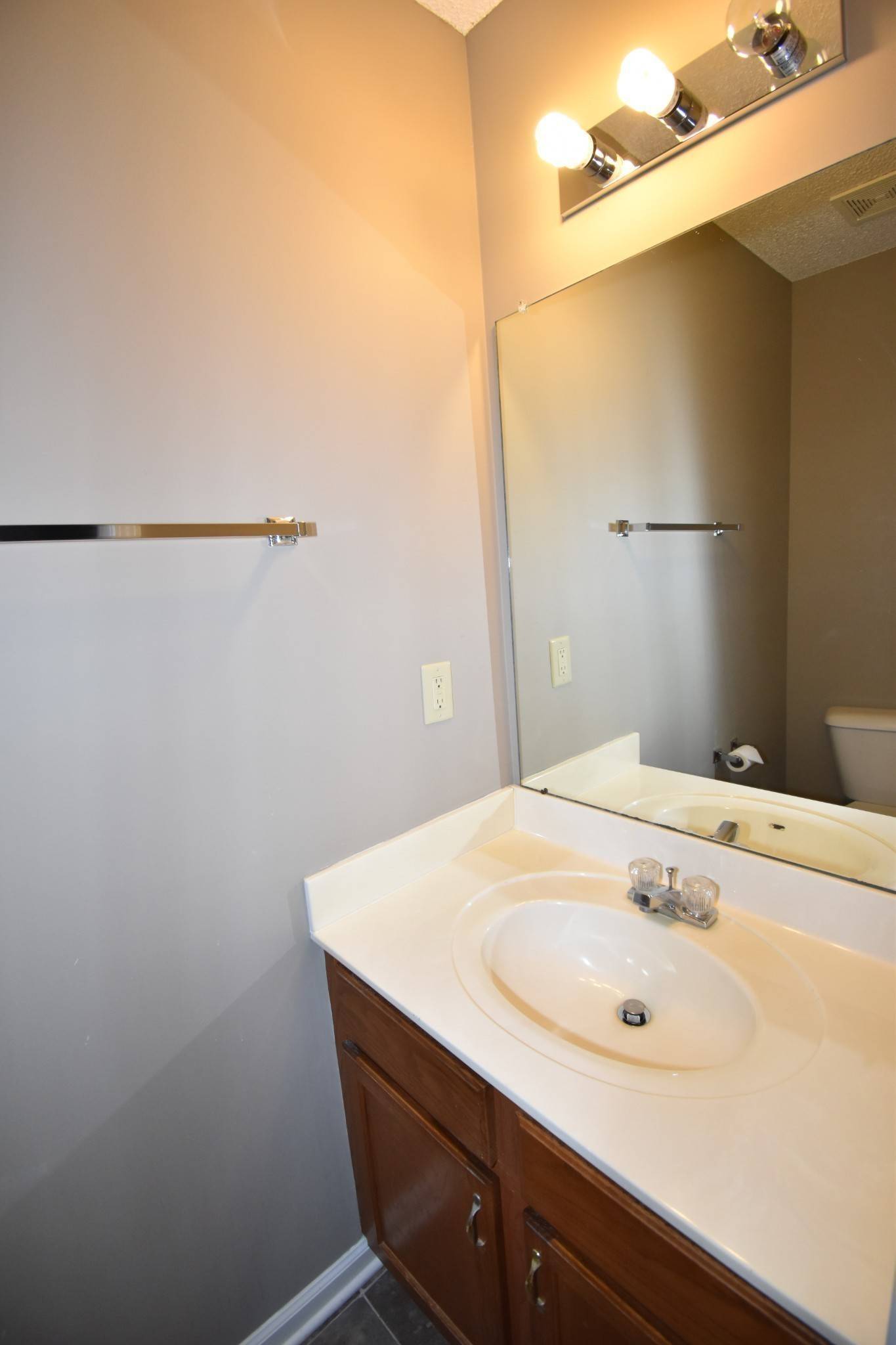 Clarksville, TN 37043,119 Ballygar St #6