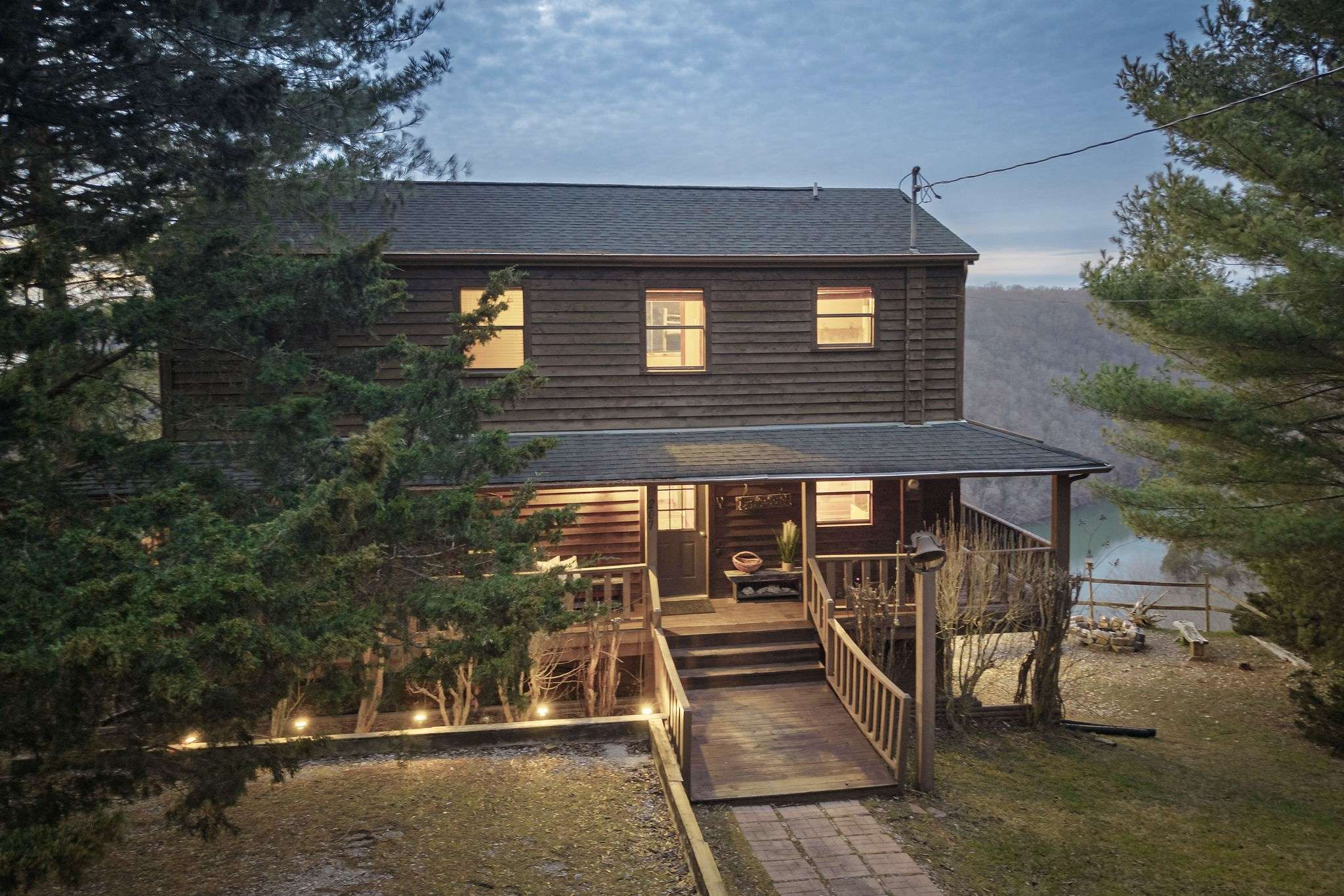 Baxter, TN 38544,207 Dillon Rd