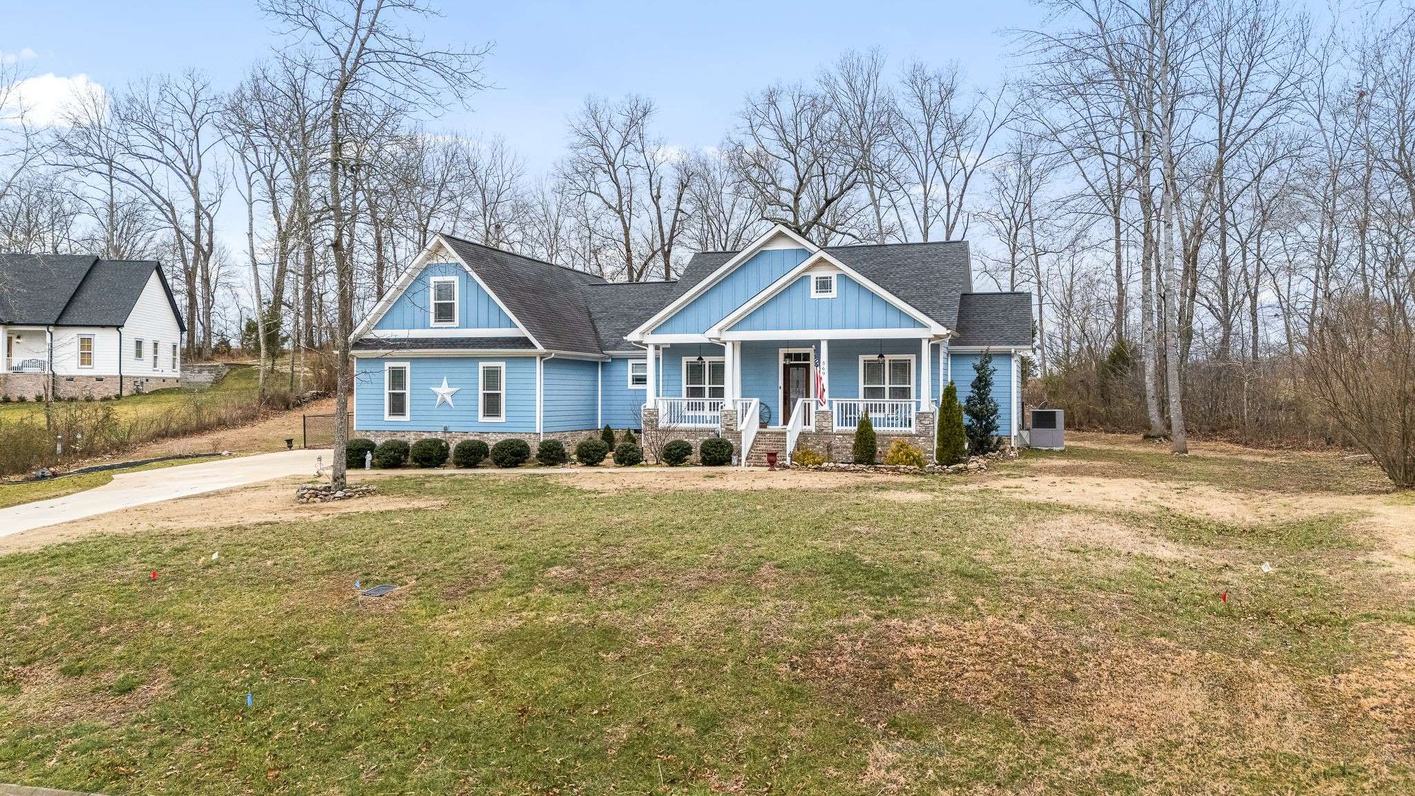 Tullahoma, TN 37388,569 Station Cir