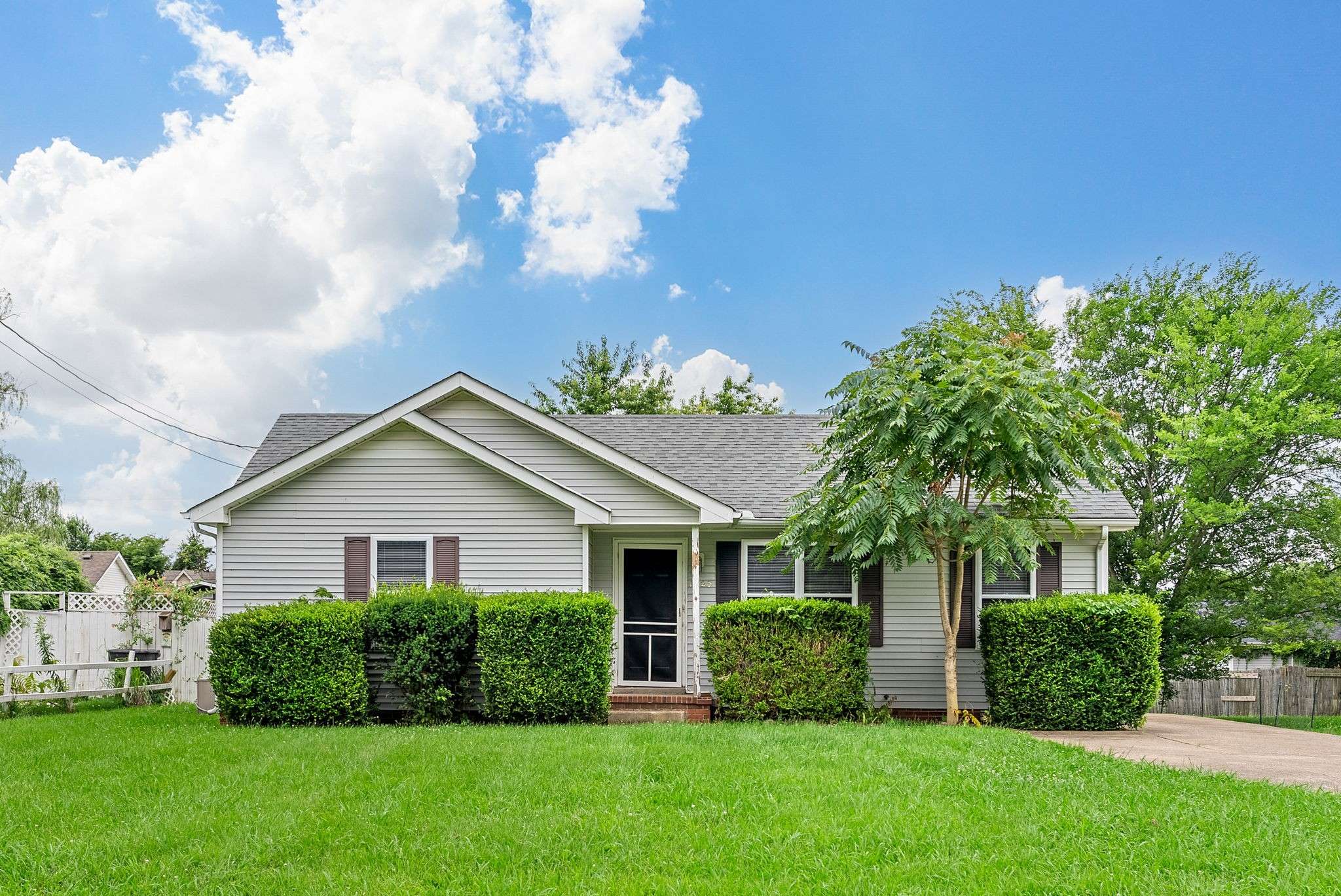 Oak Grove, KY 42262,1323 Hugh Hunter