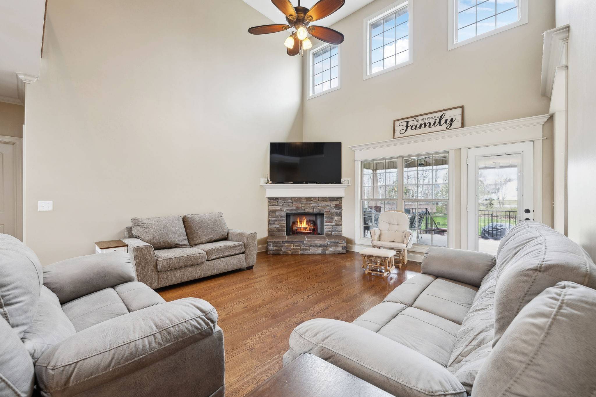 La Vergne, TN 37086,2001 Martins Bend Dr