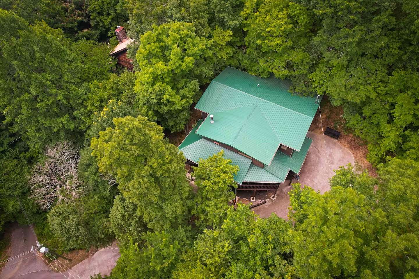 Sevierville, TN 37862,2202 Applewood Rd