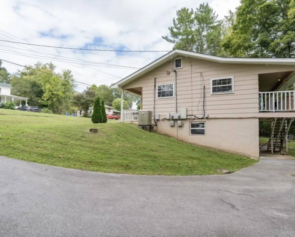 Ooltewah, TN 37363,5574 Tallant Rd