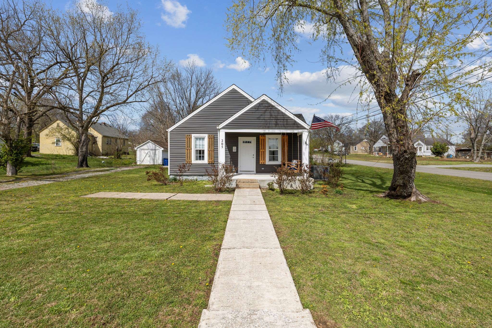 Shelbyville, TN 37160,205 Maplewood Dr