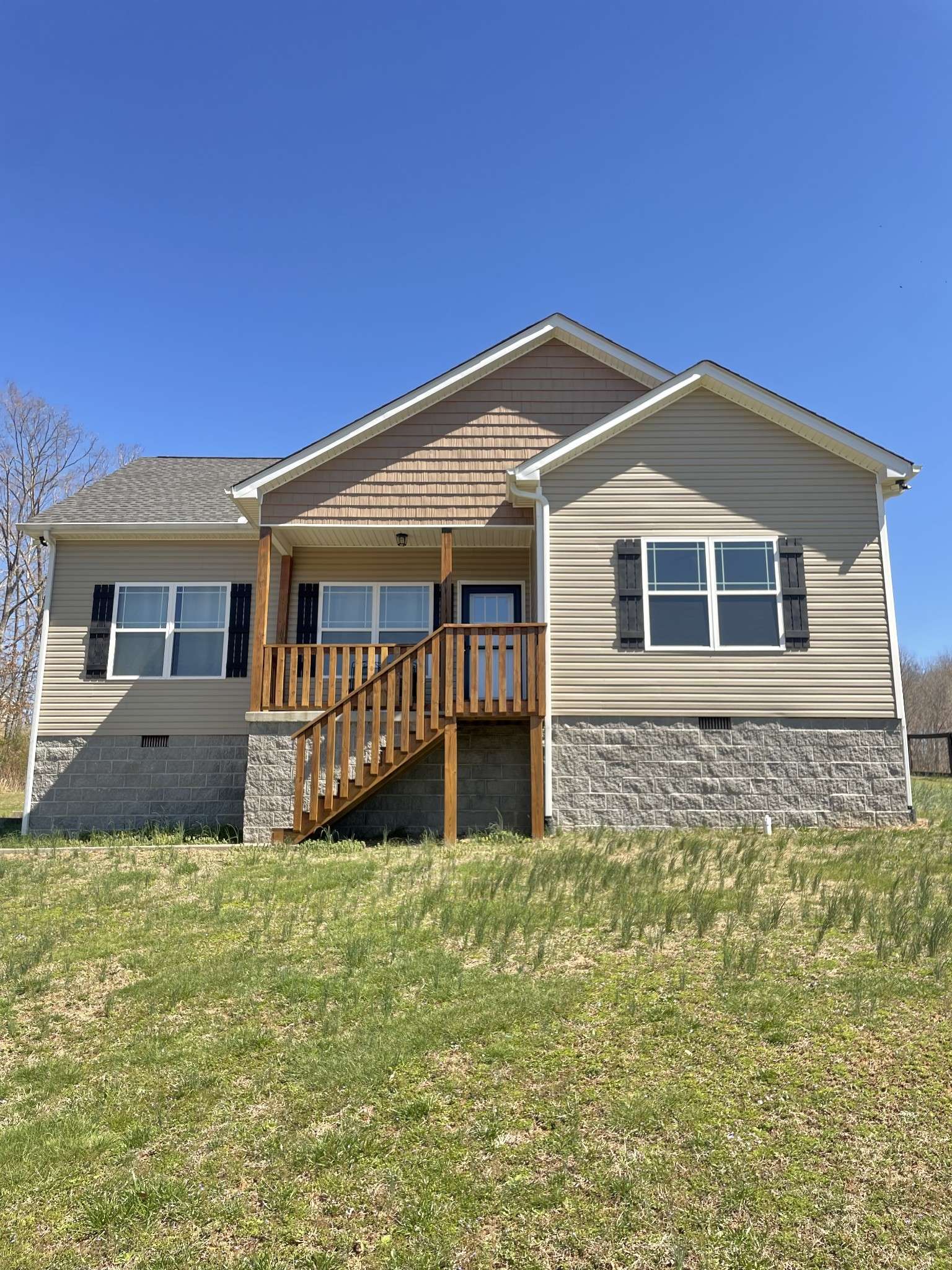 Charlotte, TN 37036,528 Matlock Rd