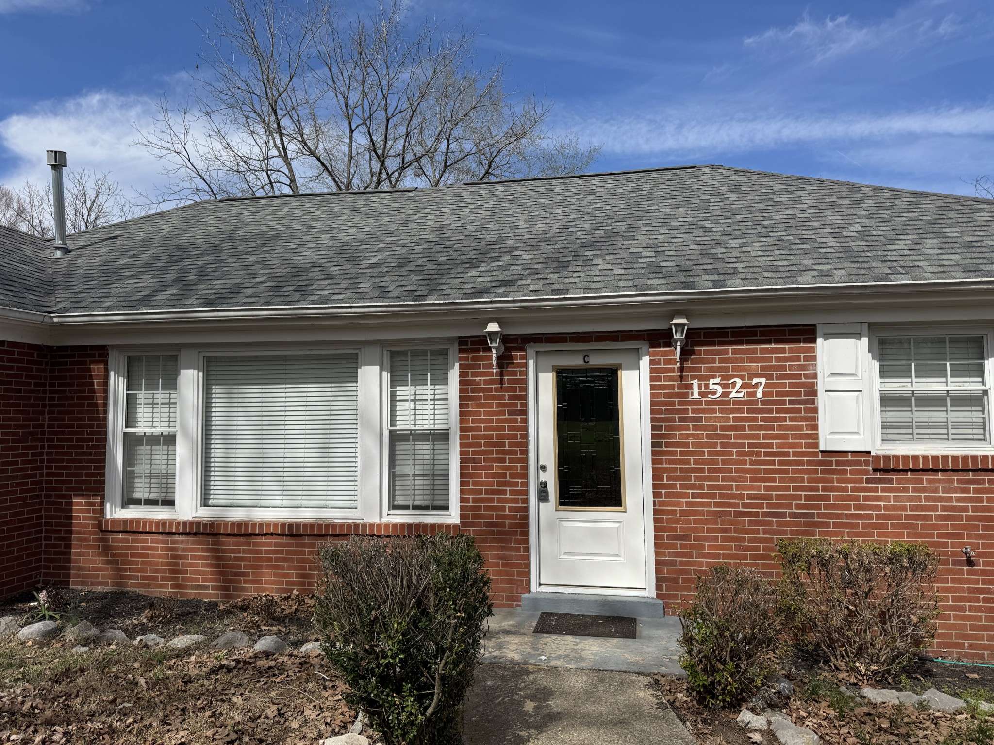 Clarksville, TN 37040,1527 Madison St #C