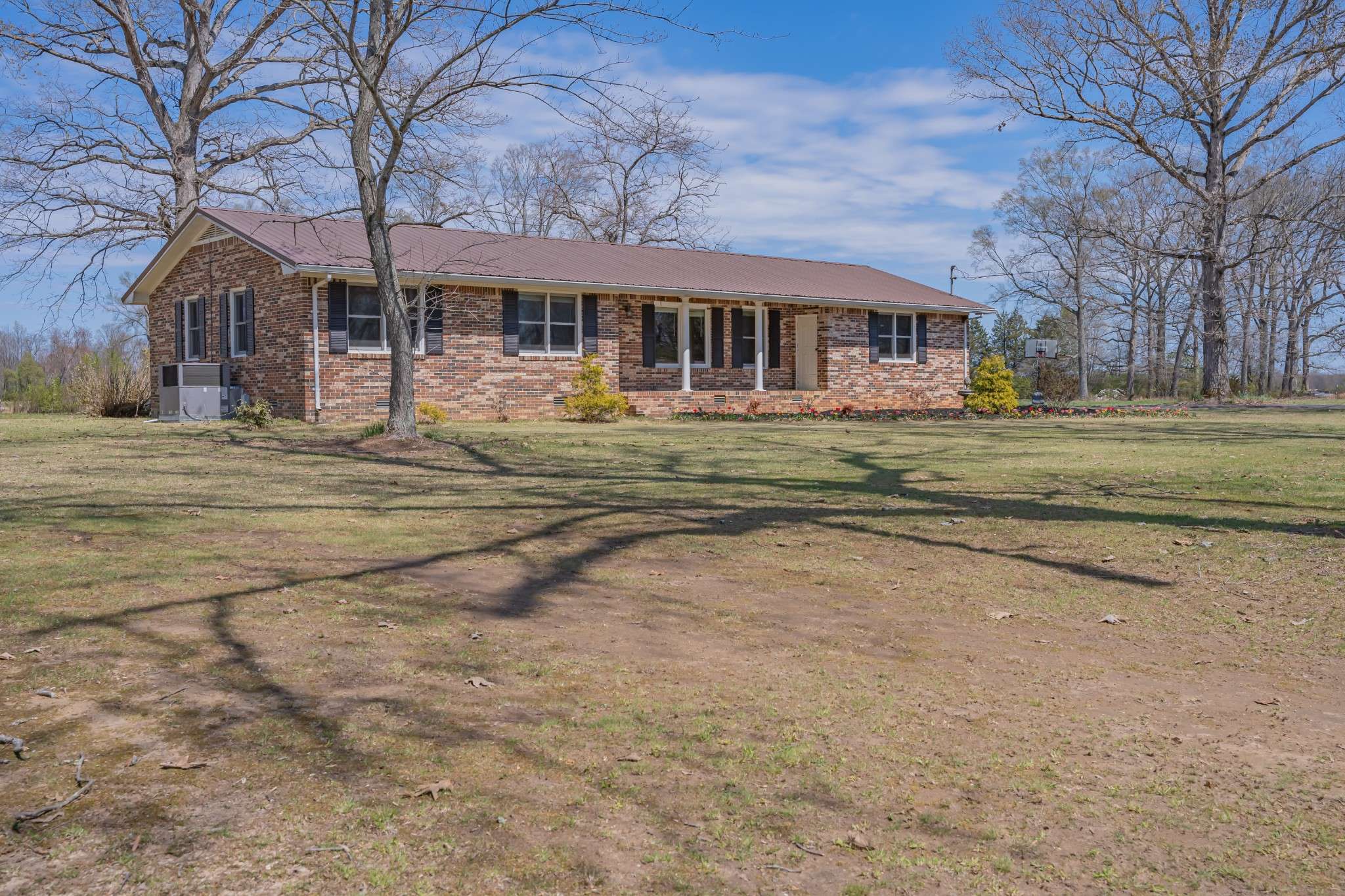 Winchester, TN 37398,6086 Lynchburg Rd
