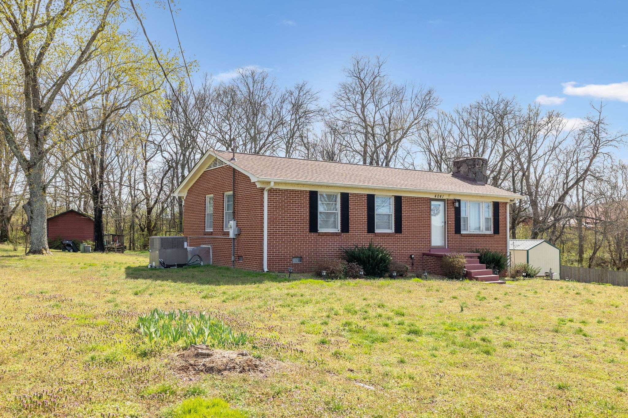 Hampshire, TN 38461,4041 Hampshire Pike