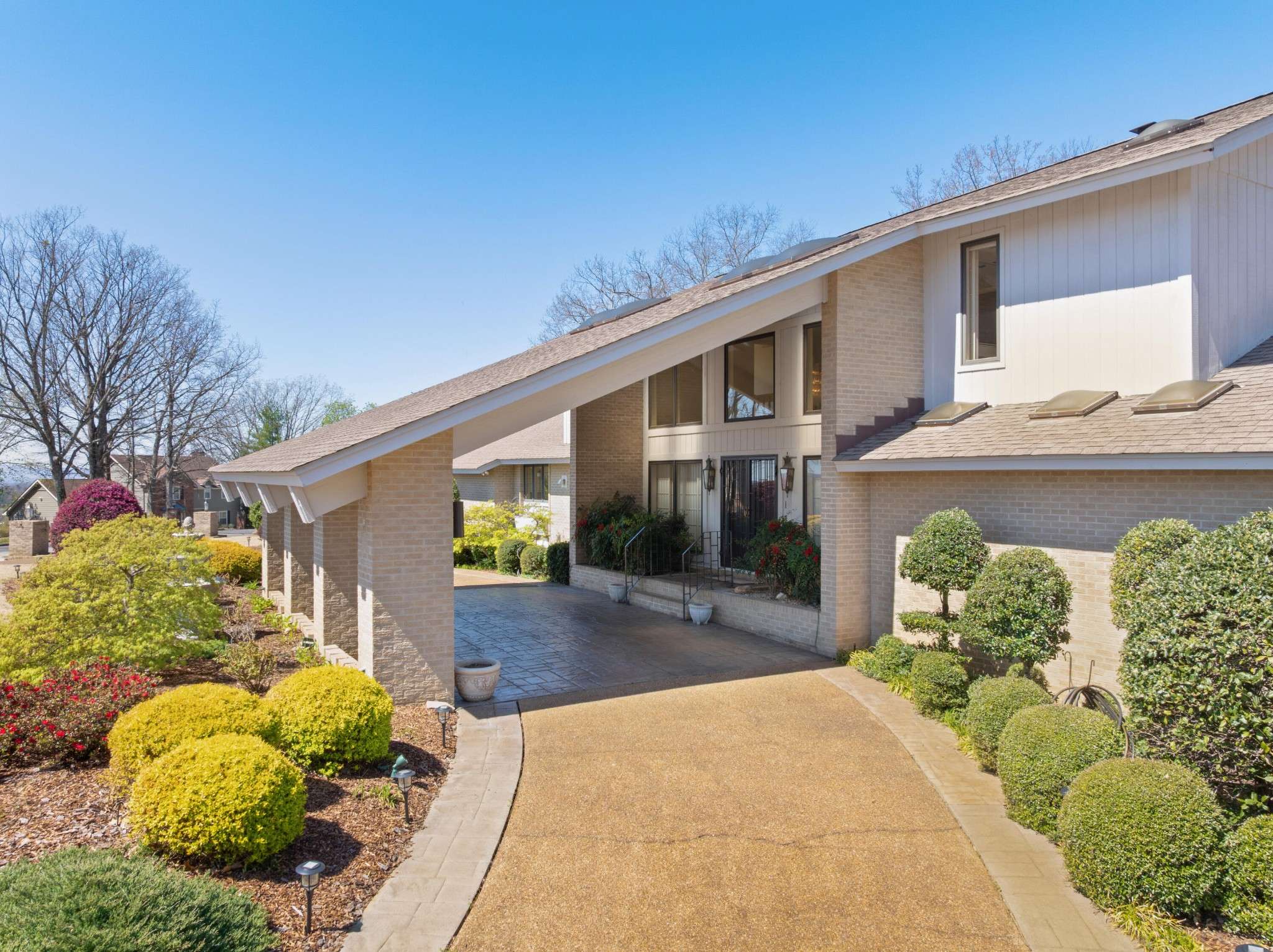 Chattanooga, TN 37421,830 Windy Hill Drive