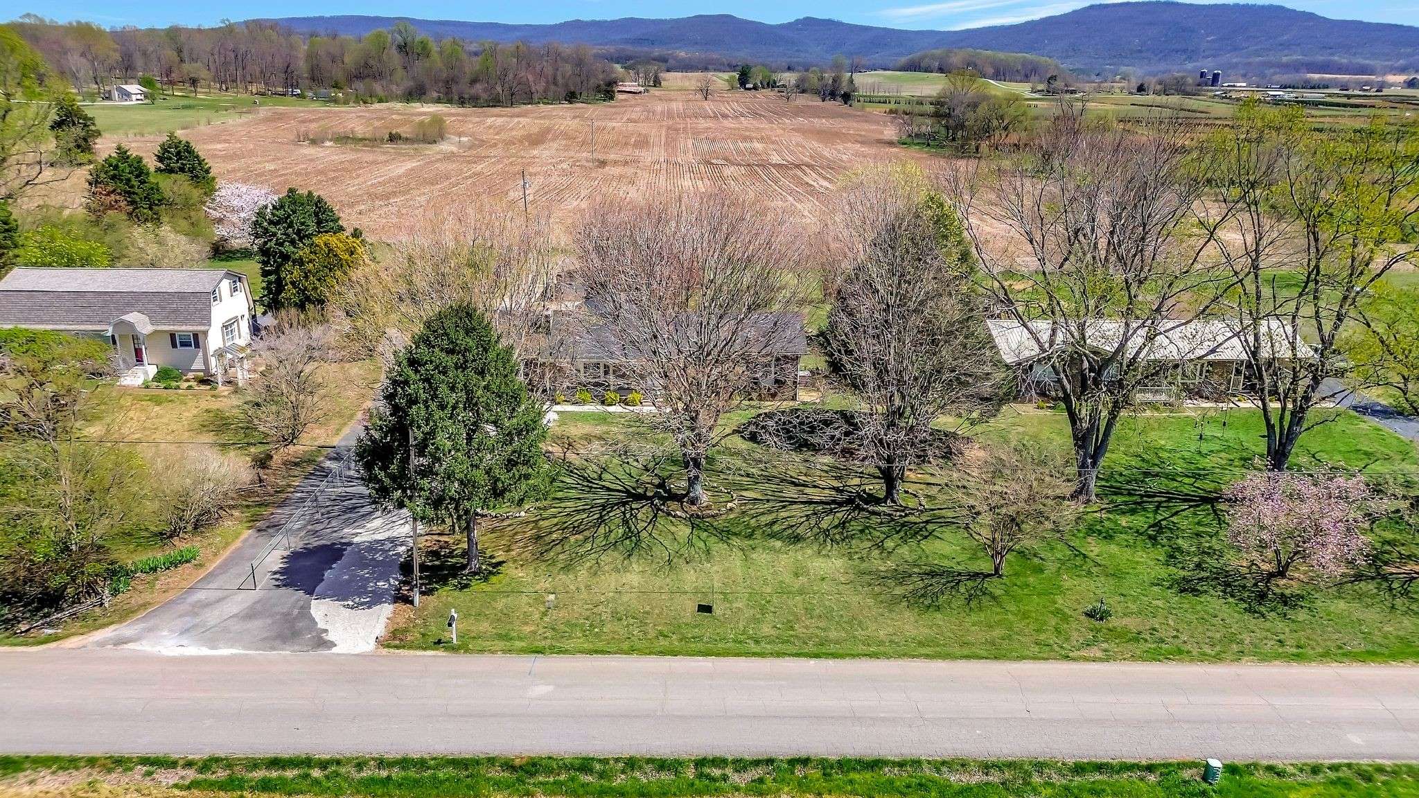 Belvidere, TN 37306,1481 Maxwell Rd