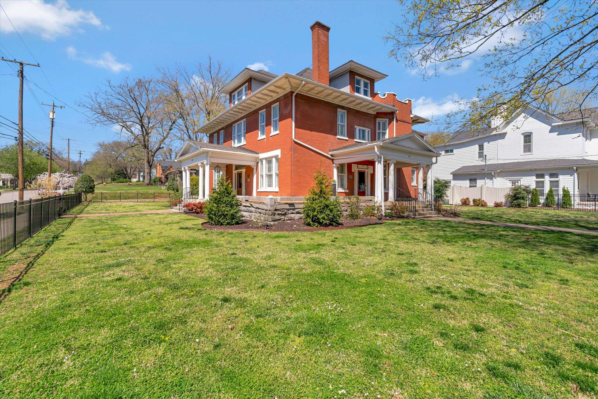 Columbia, TN 38401,310 W 6th Street