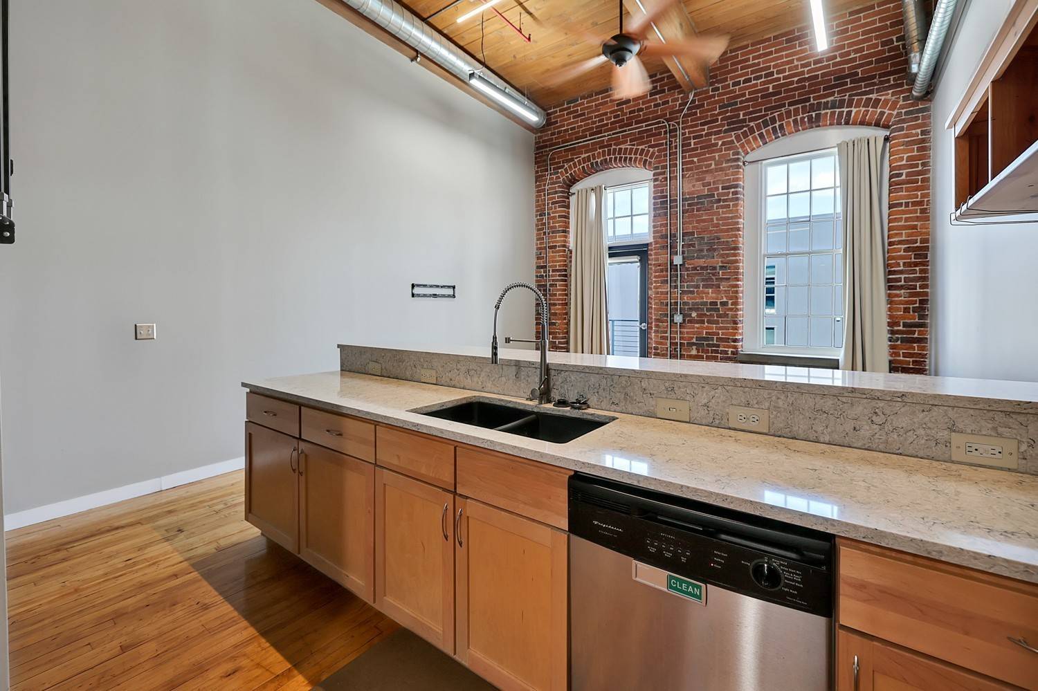Nashville, TN 37208,1350 Rosa L Parks Blvd #425