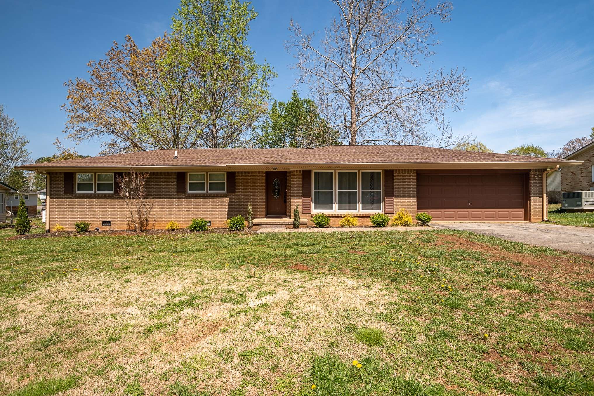 Lawrenceburg, TN 38464,1706 Grandaddy Rd
