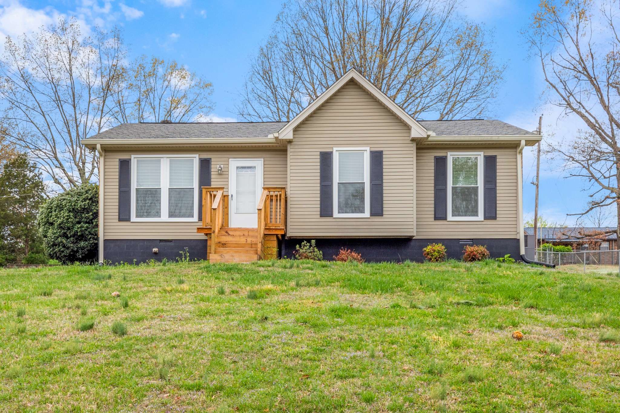 Dickson, TN 37055,322 Kevin Dr