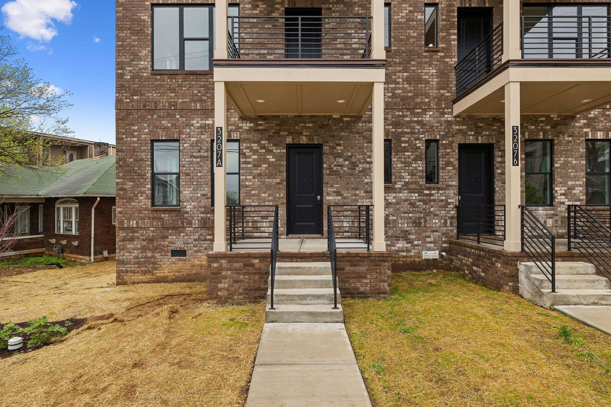 Nashville, TN 37203,3207A Long Blvd