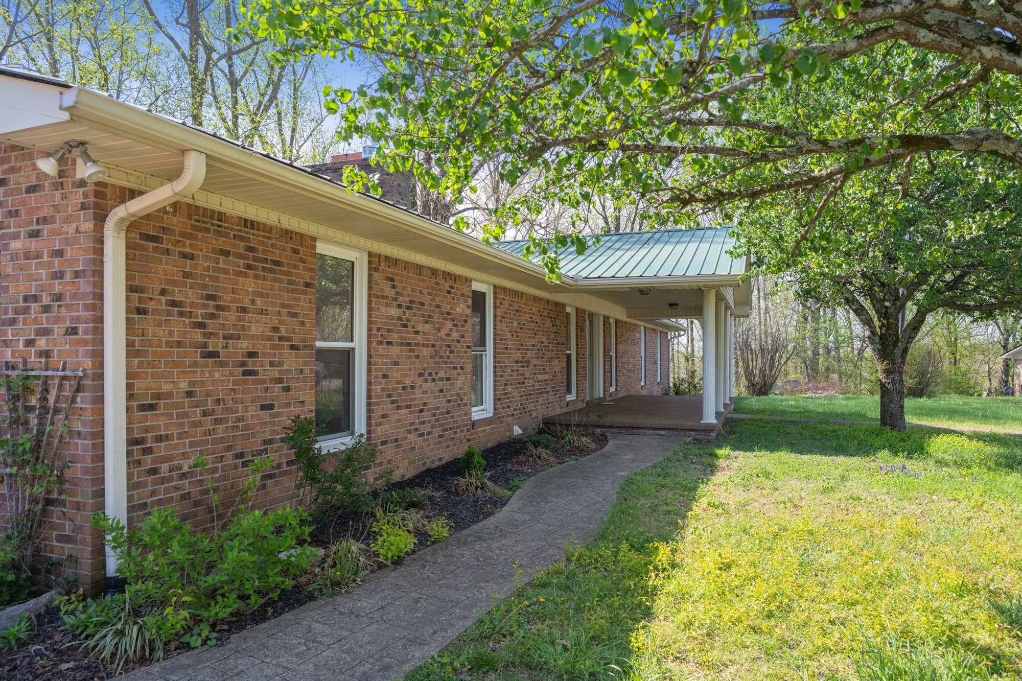 Linden, TN 37096,134 Hillcrest Dr