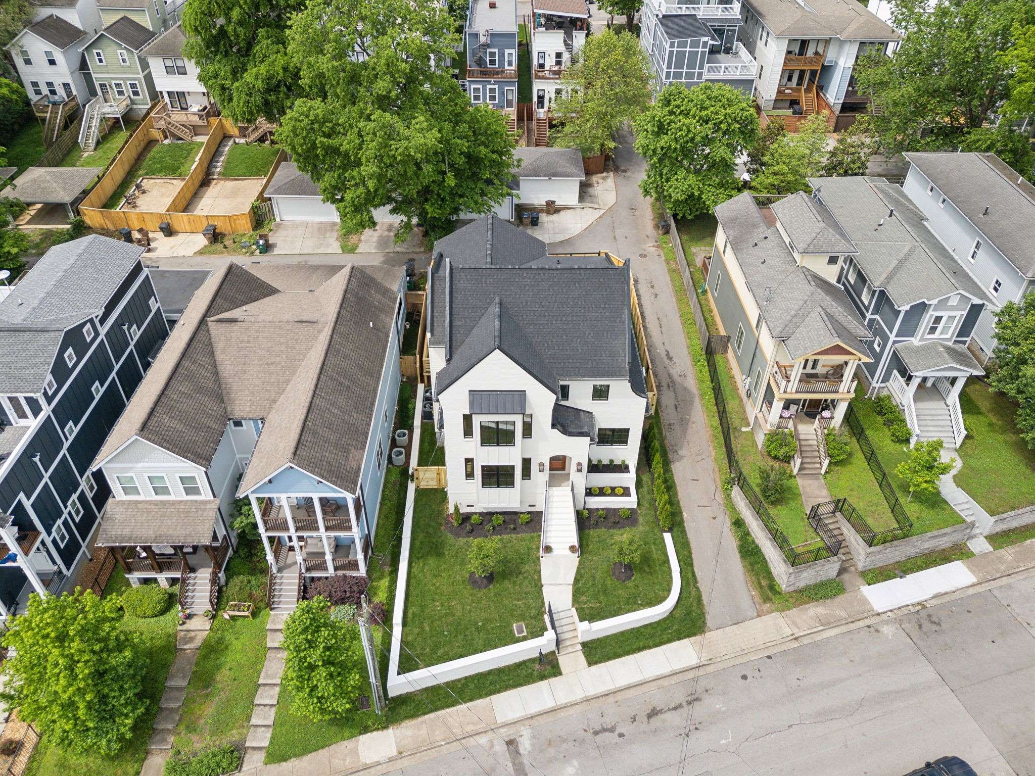 Nashville, TN 37208,1813 6th Ave #N