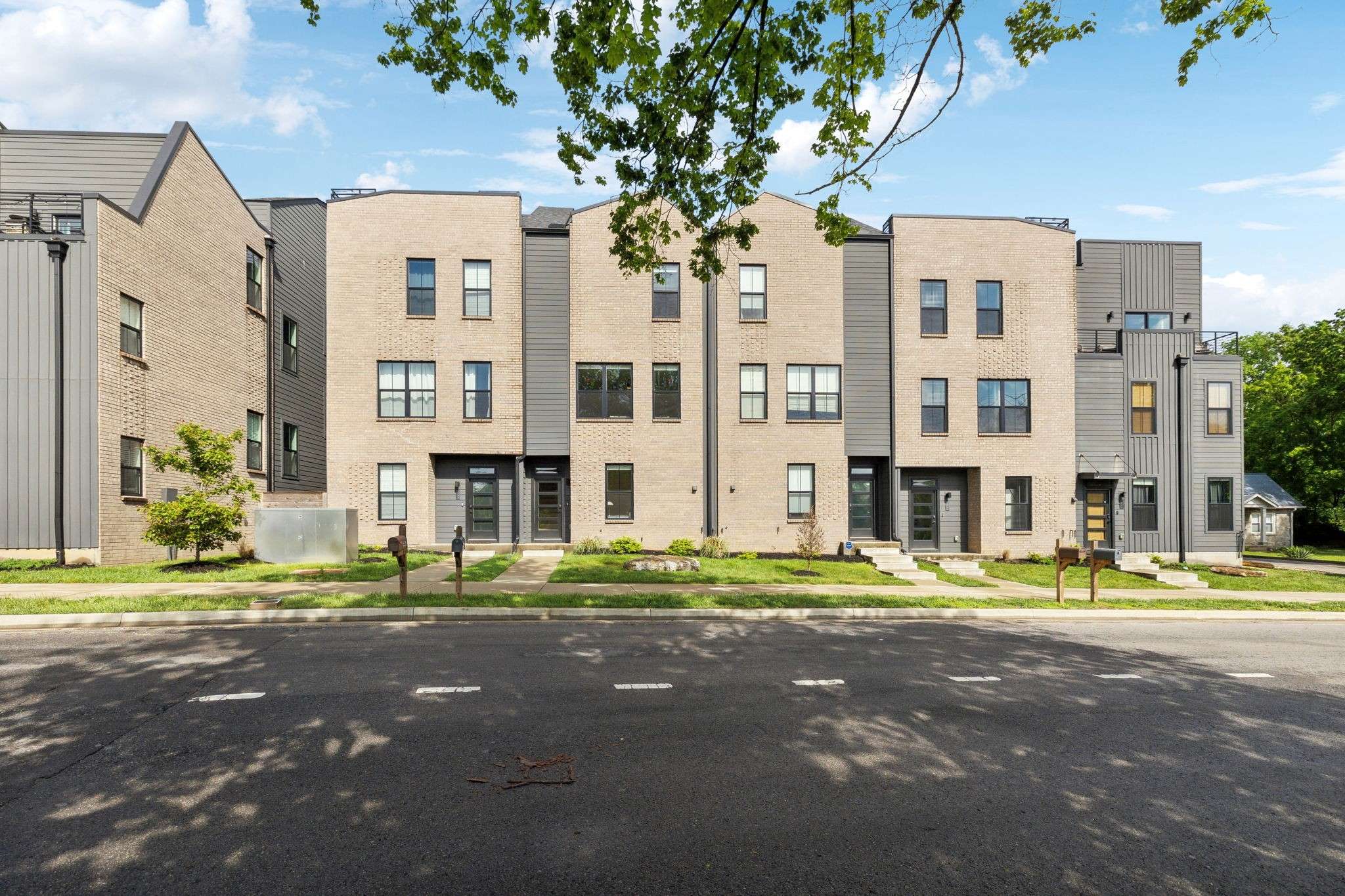 Nashville, TN 37206,1533 Riverside Dr