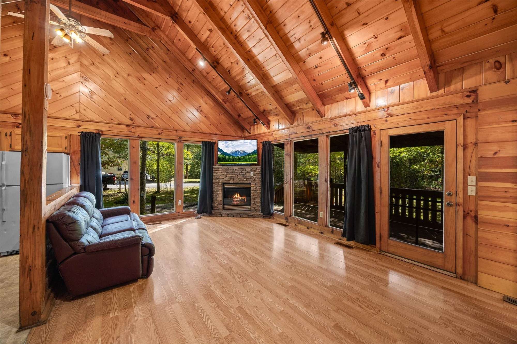 Jamestown, TN 38556,103 Hundred Oaks Loop