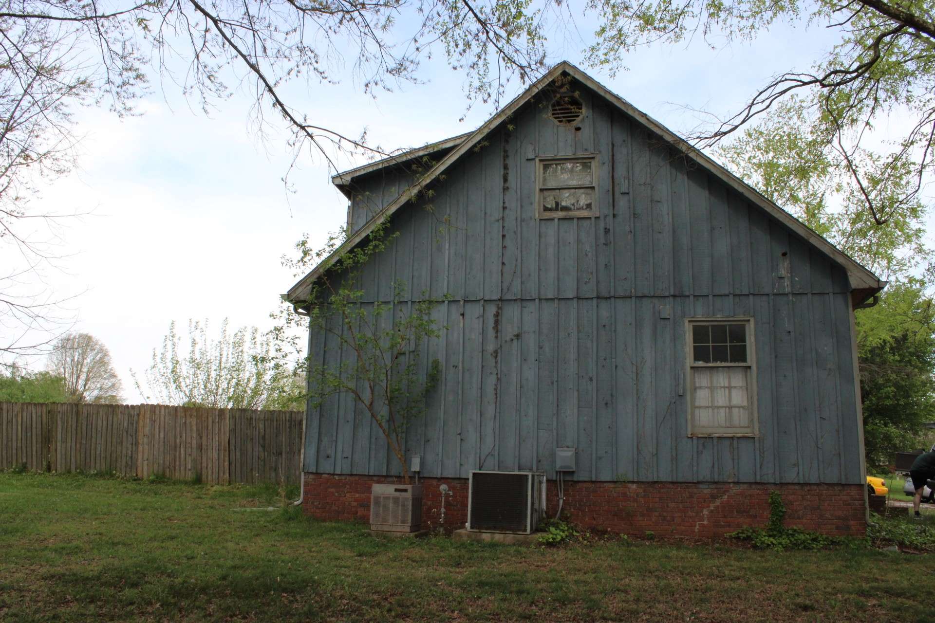 Hopkinsville, KY 42240,1122 Black Oak Ln