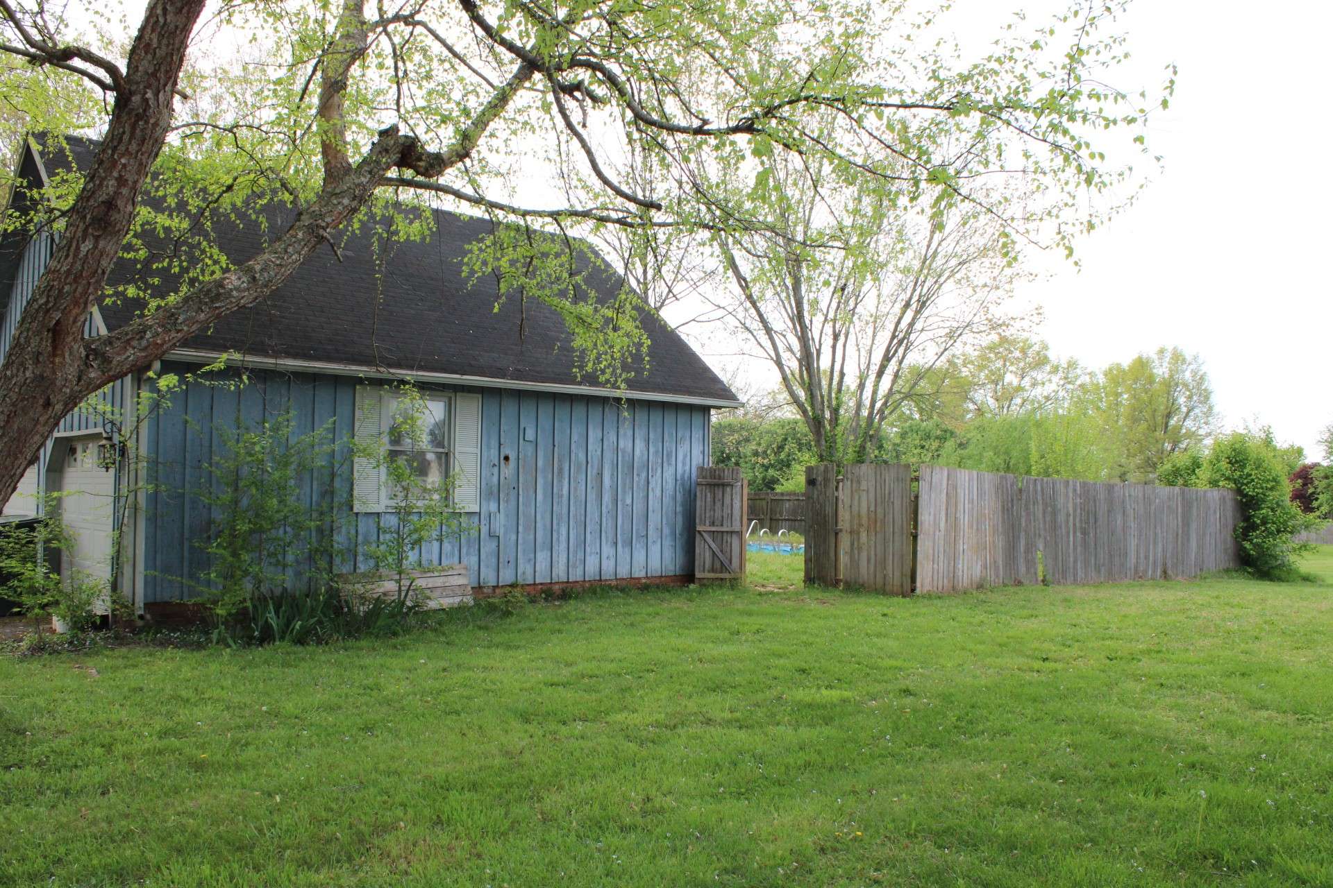 Hopkinsville, KY 42240,1122 Black Oak Ln