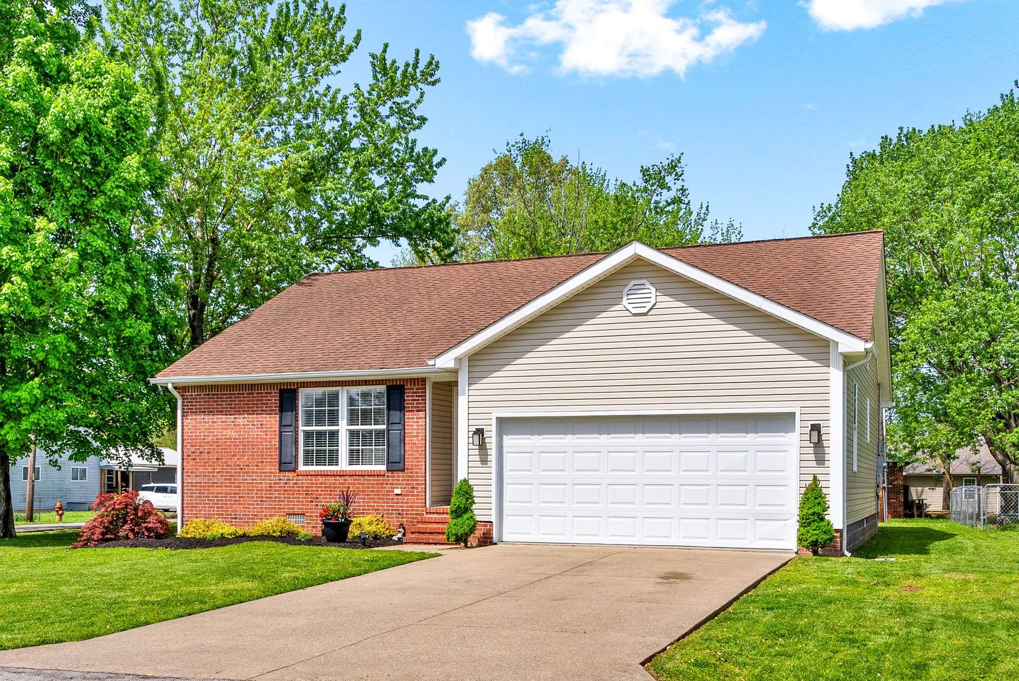 Madisonville, KY 42431,1039 Eastside Ln