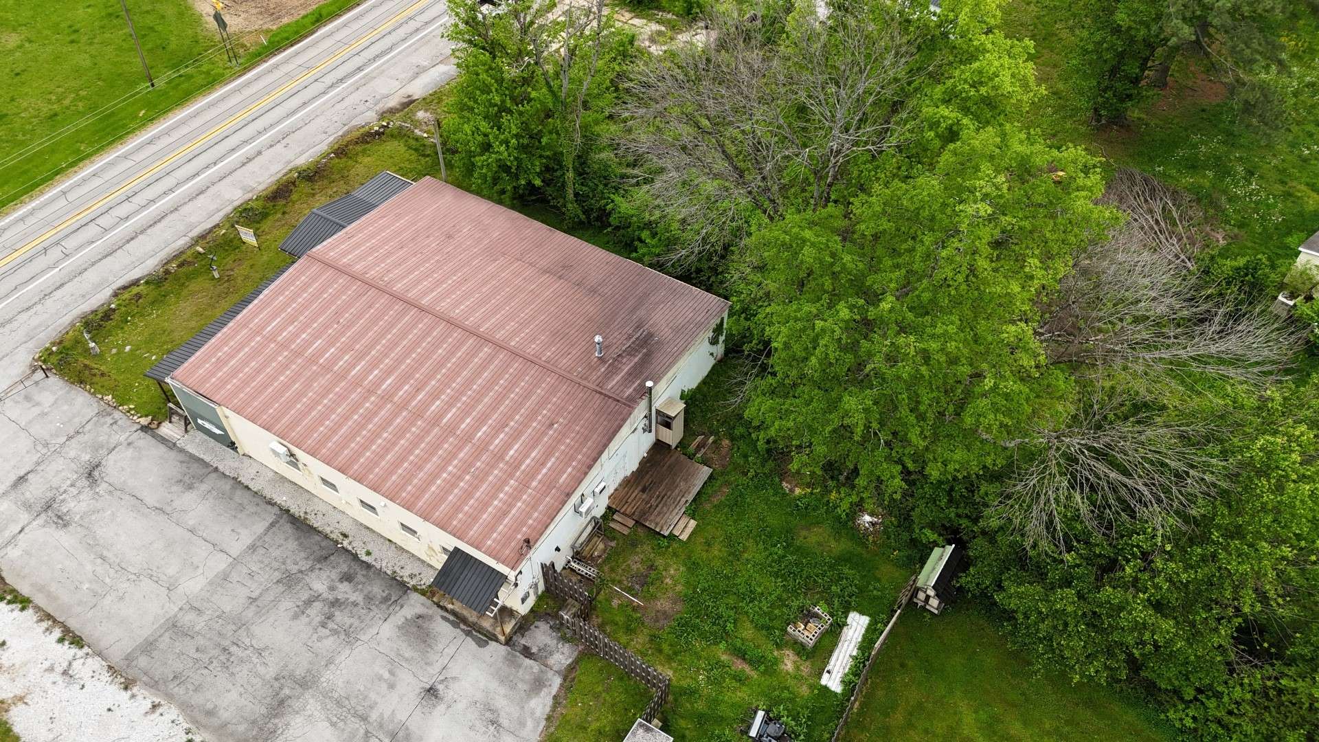 Pelham, TN 37366,1778 US 41