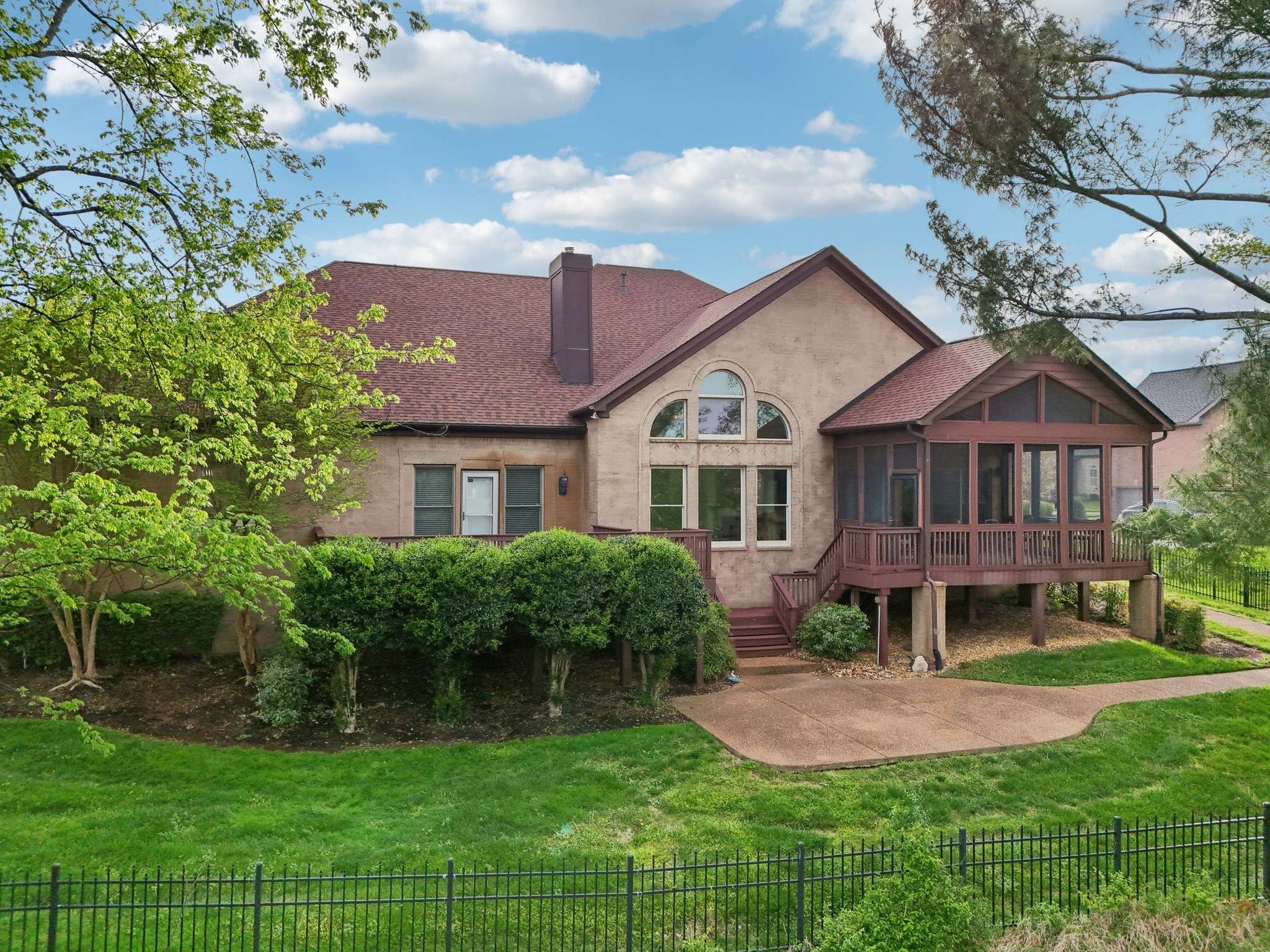 Gallatin, TN 37066,1261 Chloe Dr