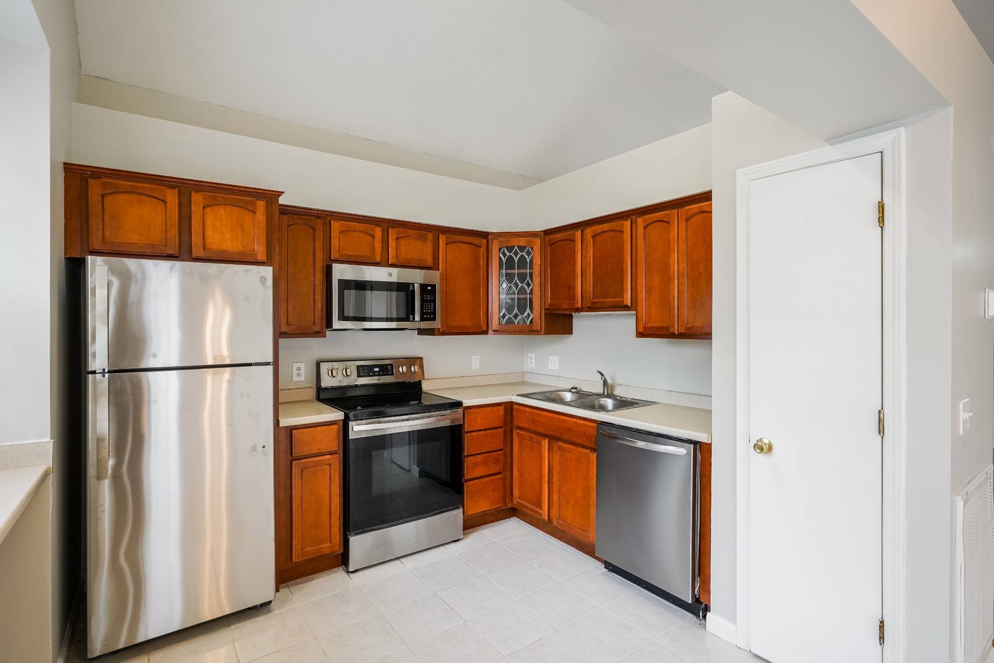 Hermitage, TN 37076,5932 Colchester Dr