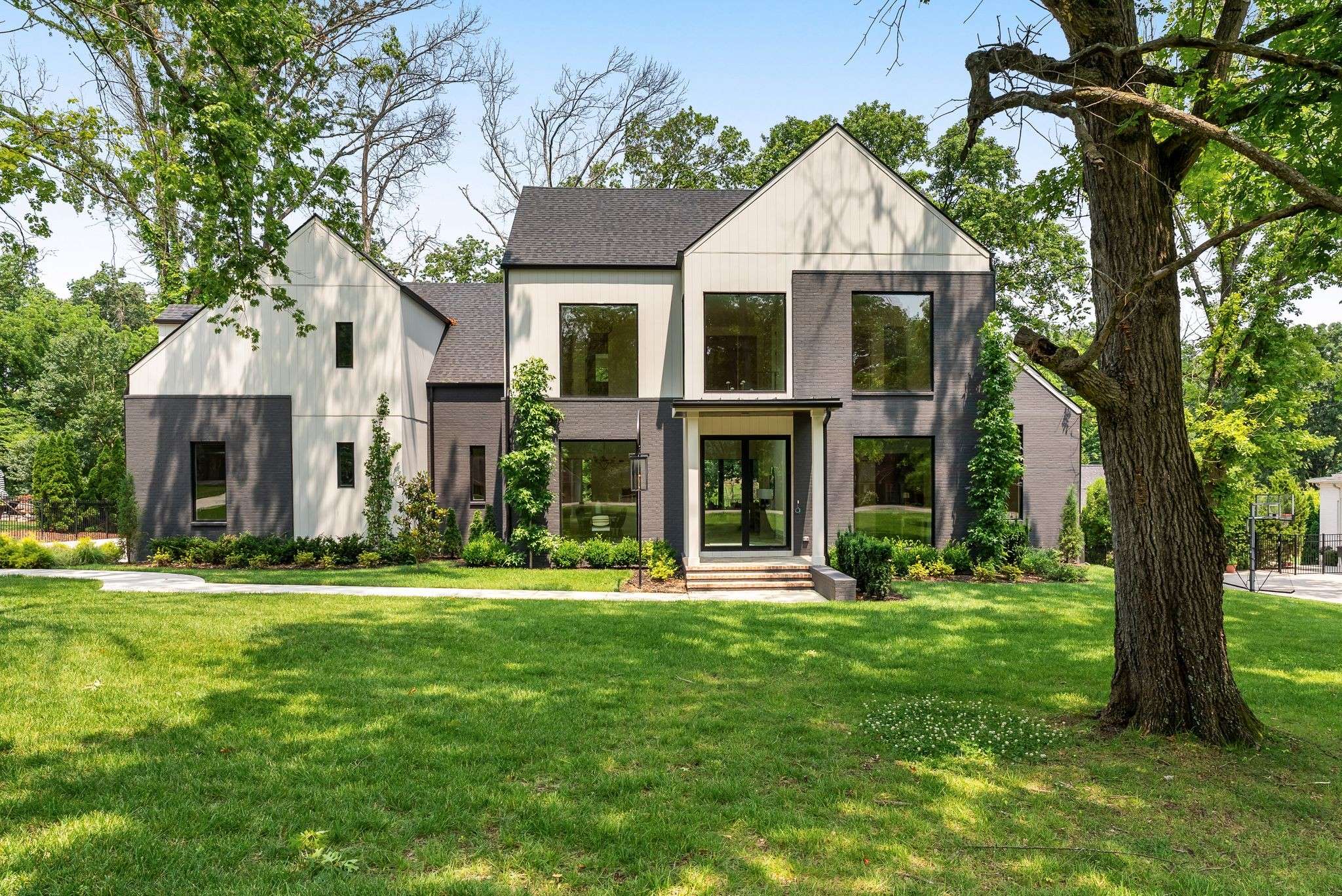 Nashville, TN 37205,6120 Bresslyn Rd