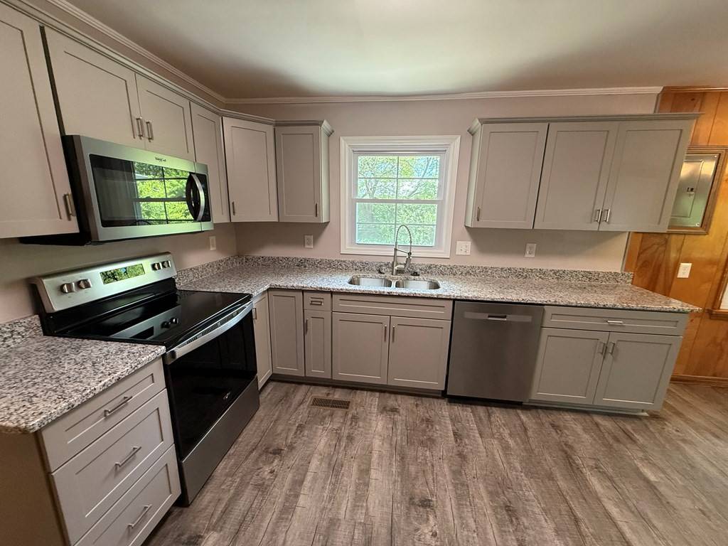 Hopkinsville, KY 42240,311 Ginnie Ln