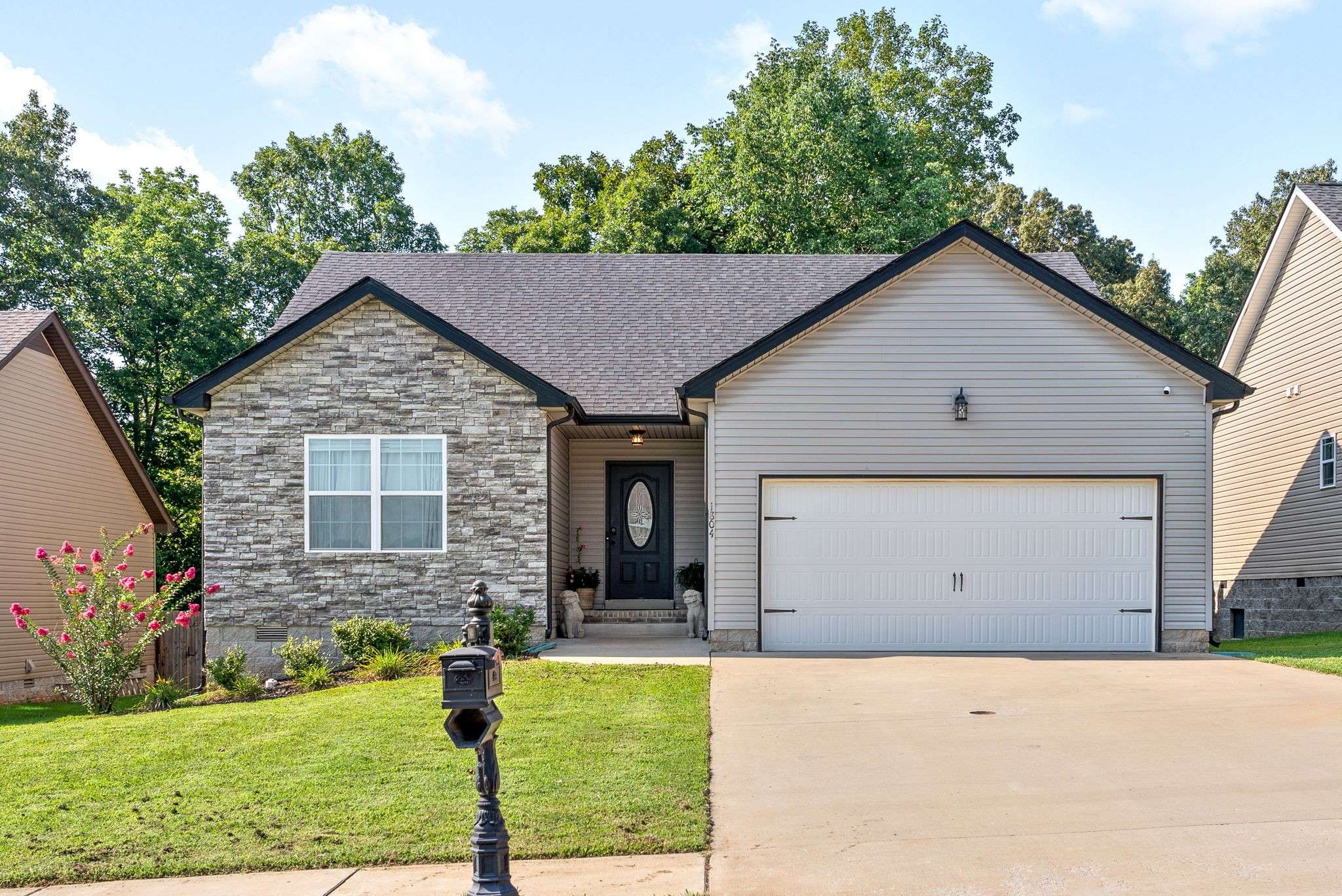 Clarksville, TN 37042,1804 Rains Rd