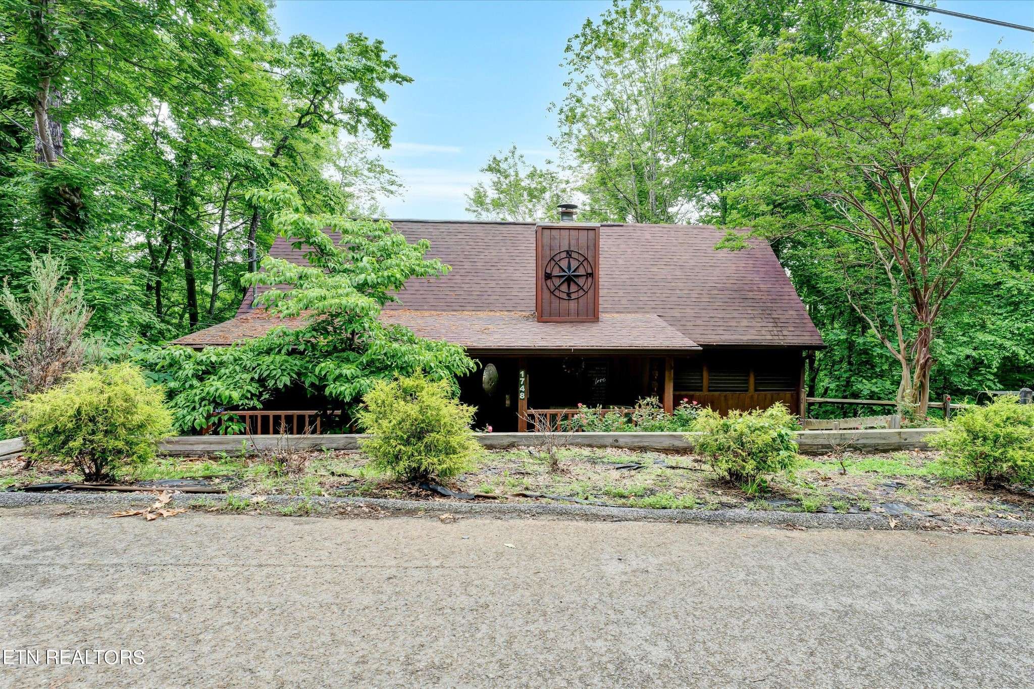 Sevierville, TN 37876,1748 Ridgecrest Drive