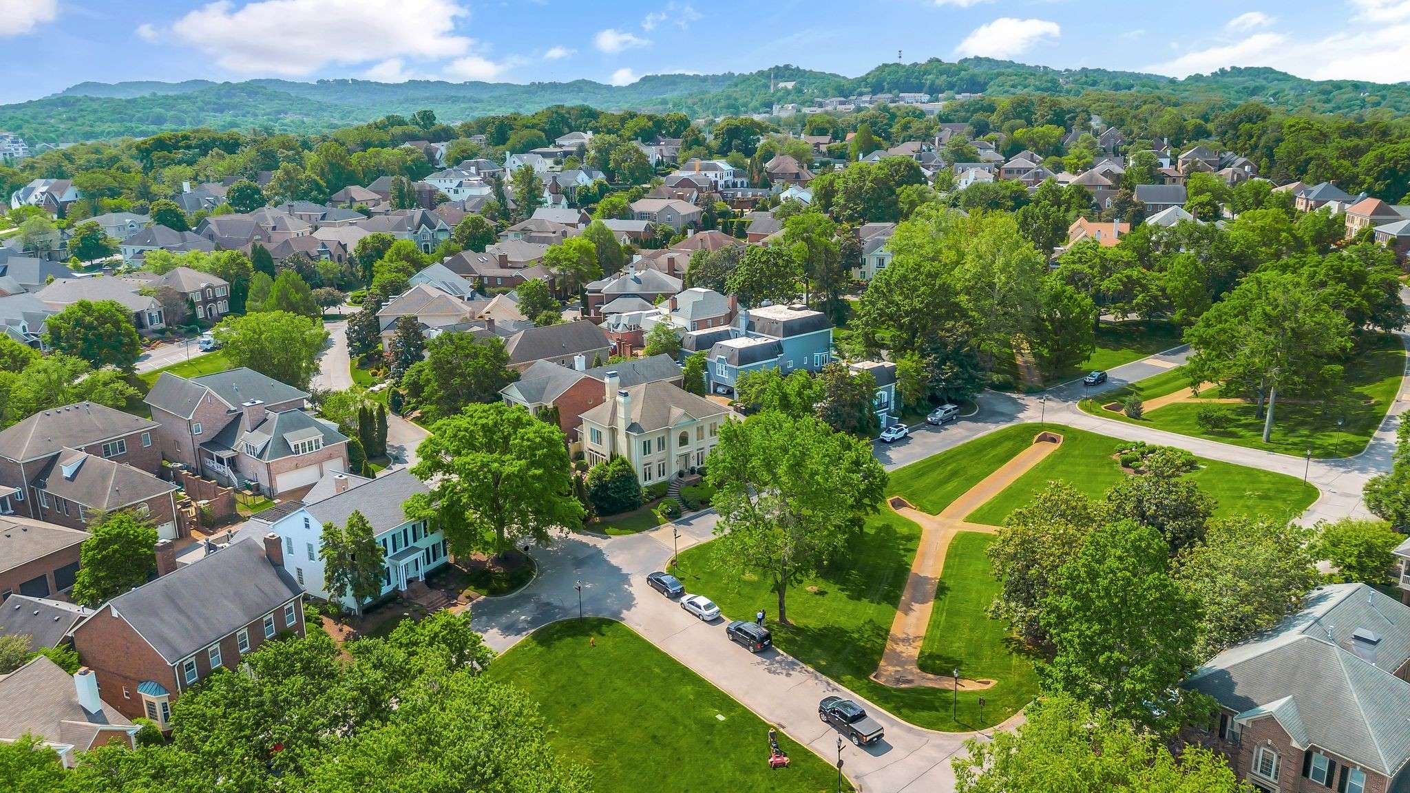 Nashville, TN 37215,135 Abbottsford