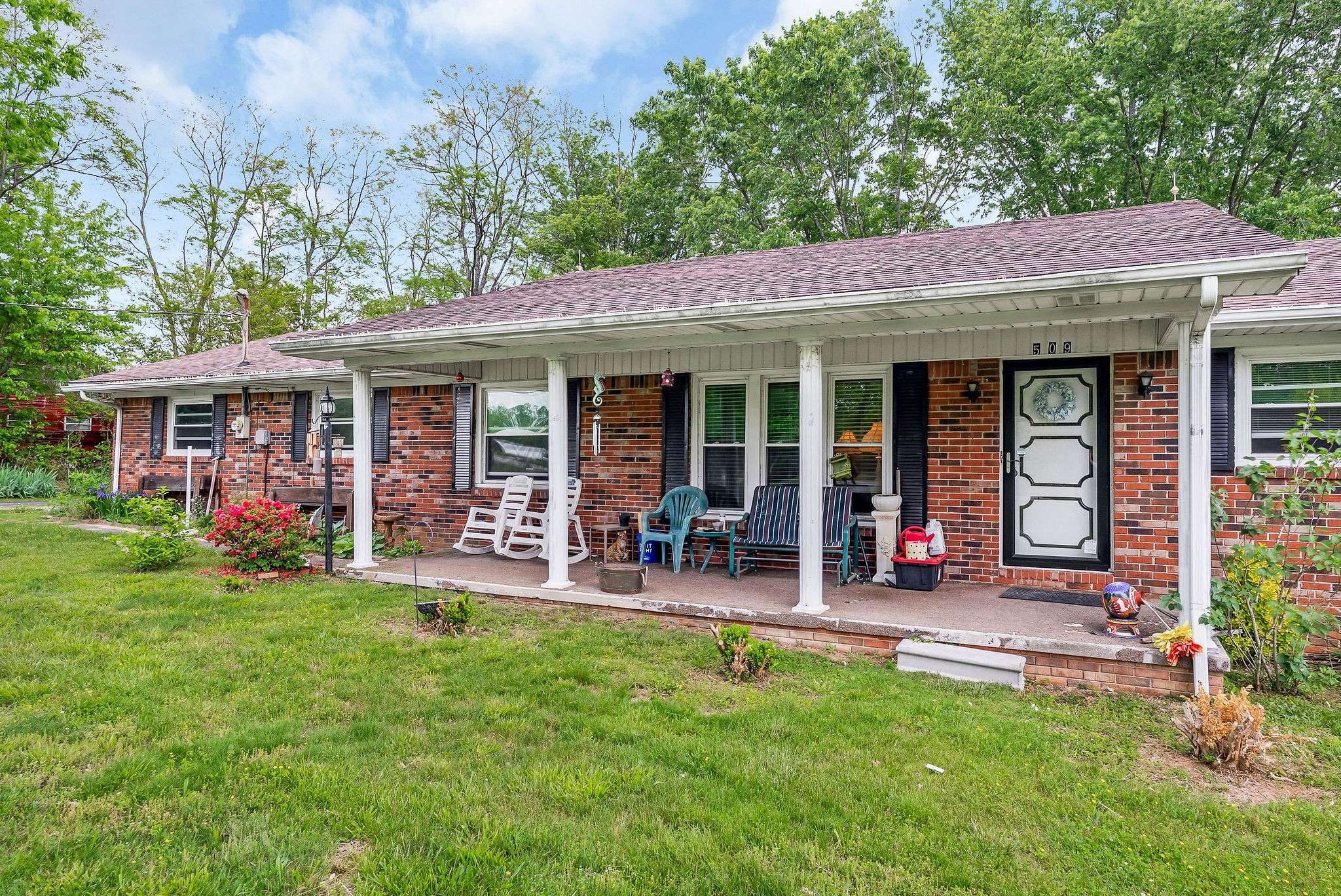 Baxter, TN 38544,509 1st Ave #N