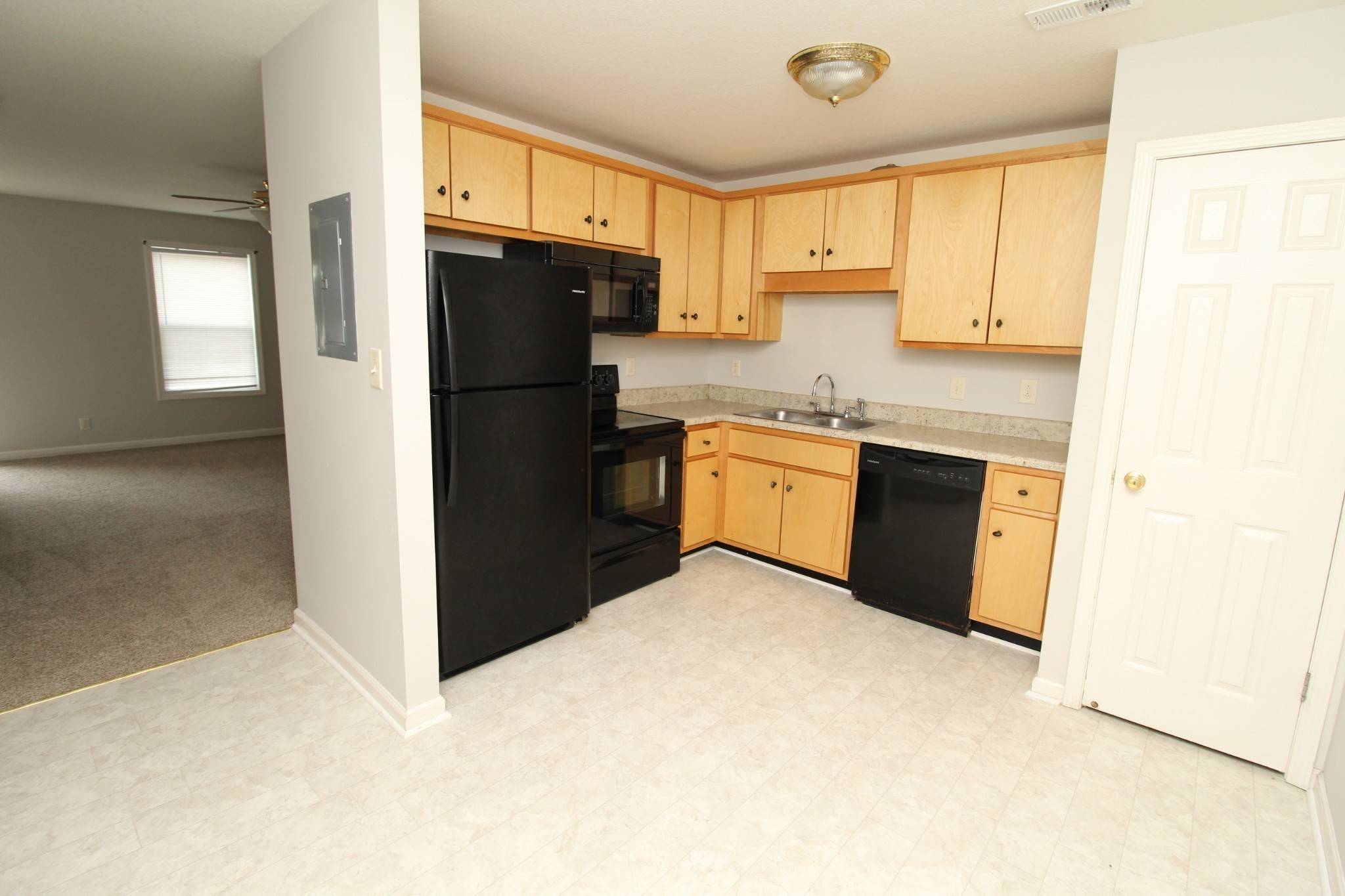 Clarksville, TN 37042,525 Peachers Ridge #Unit B
