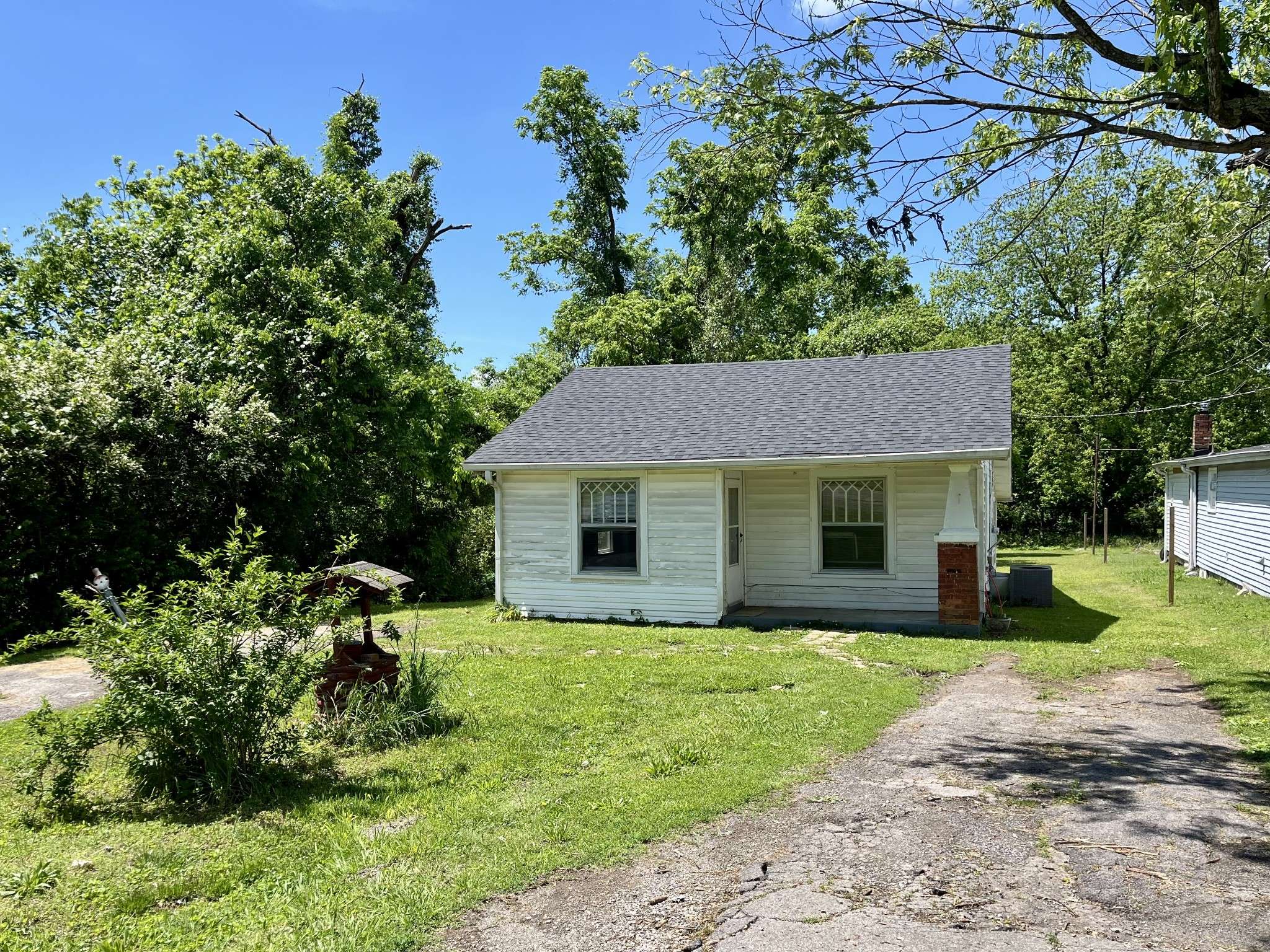 Madison, TN 37115,1538 Neelys Bend Rd